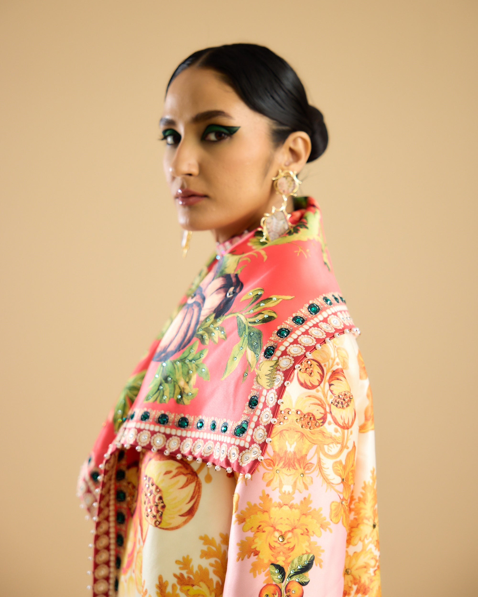 Nizam : Manorma - Ivory/Peach