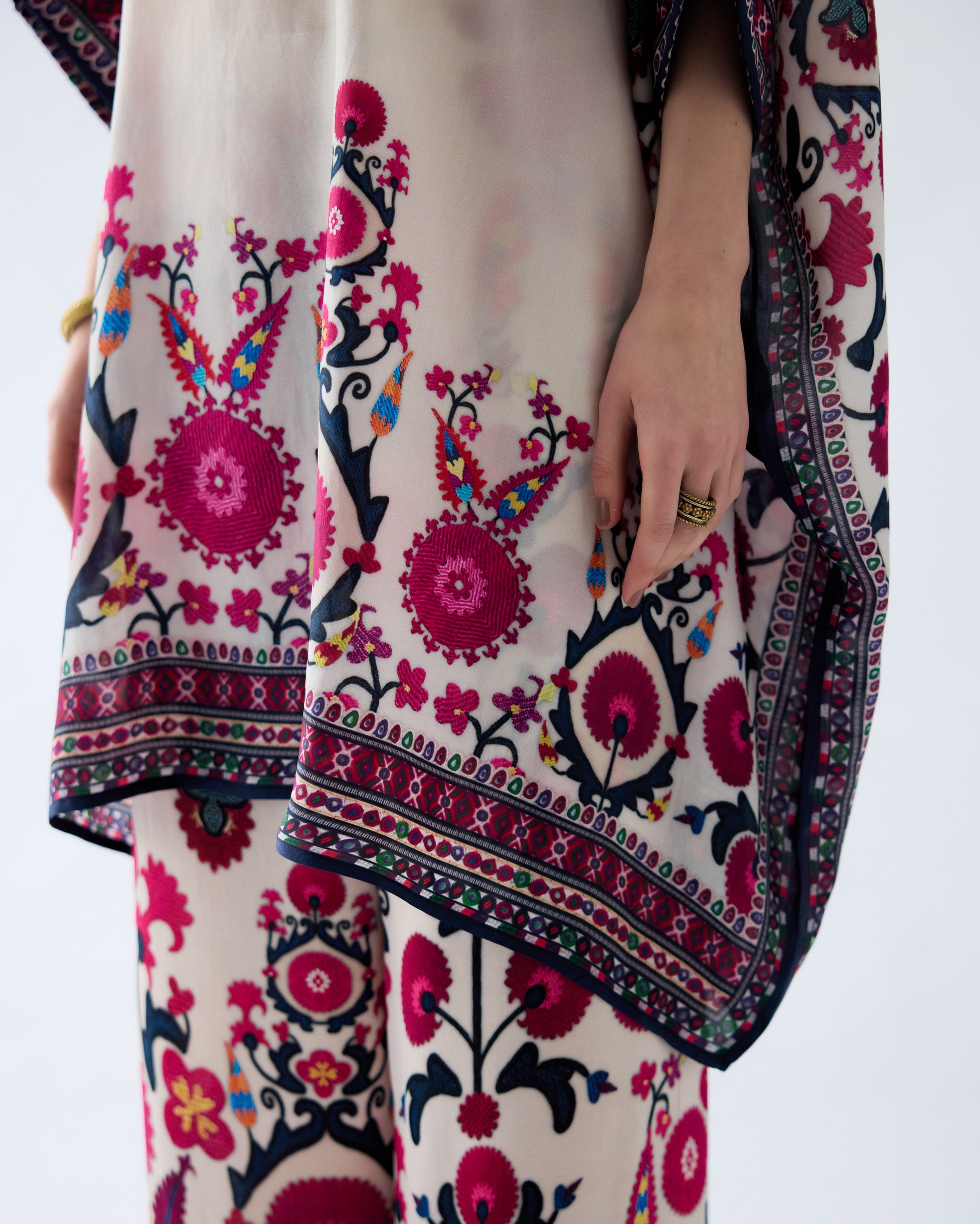 Bukhara : Chanel 36" - Raspberry