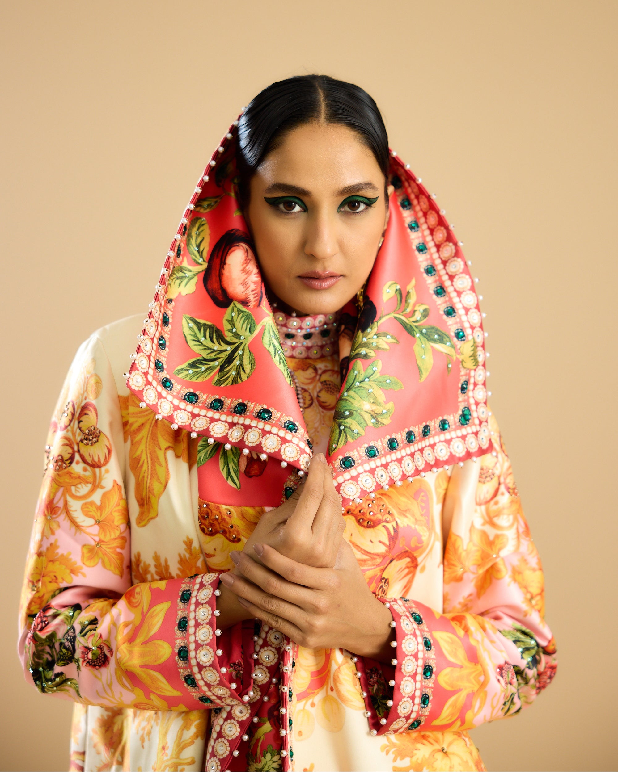 Nizam : Manorma - Ivory/Peach