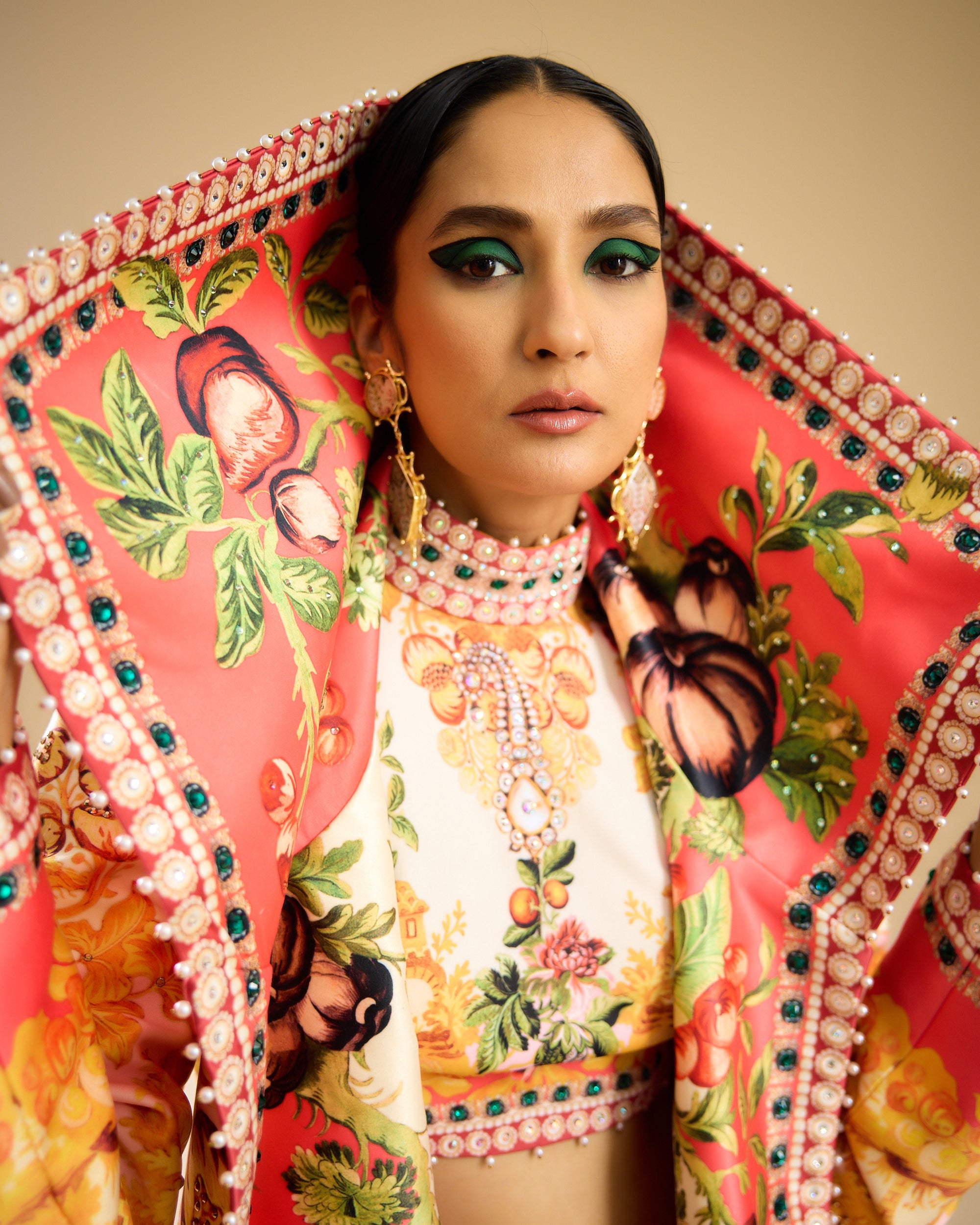 Nizam : Manorma - Ivory/Peach