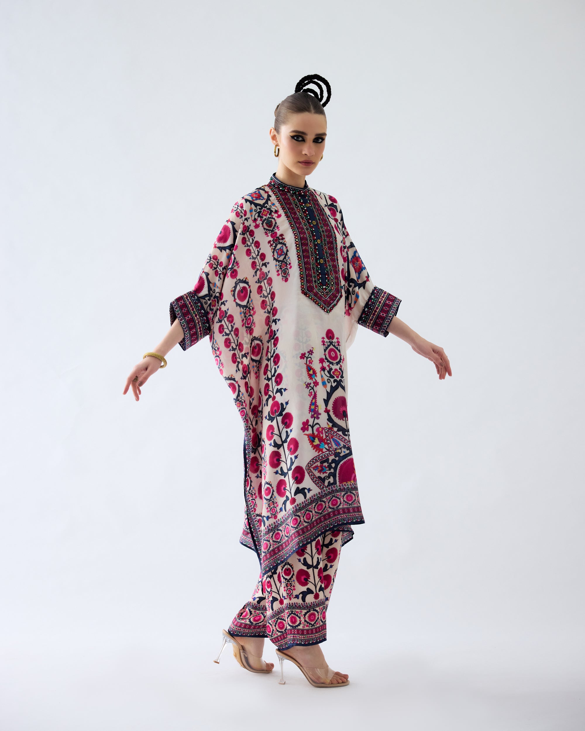 Bukhara : Chantelle - Raspberry