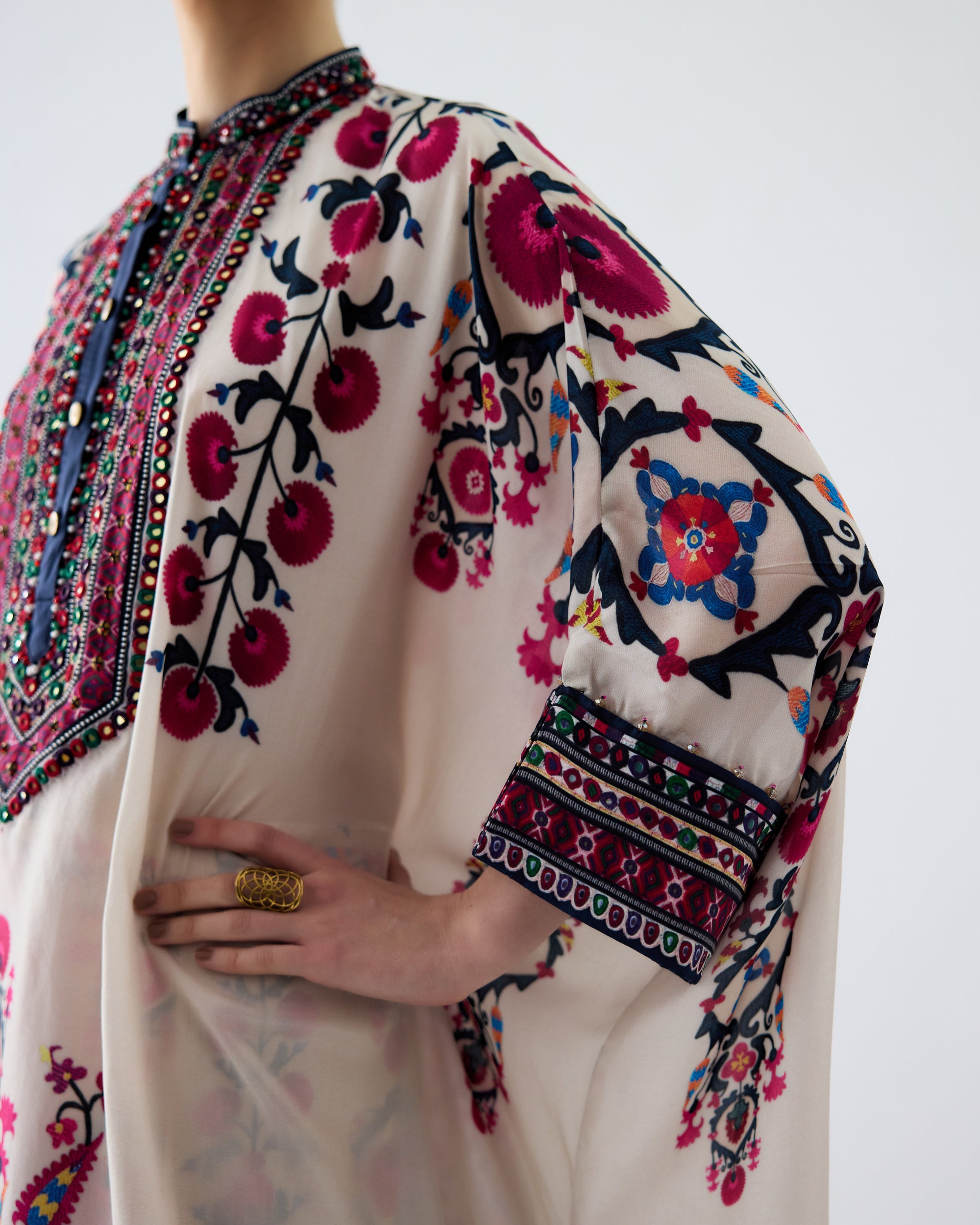 Bukhara : Chantelle - Raspberry