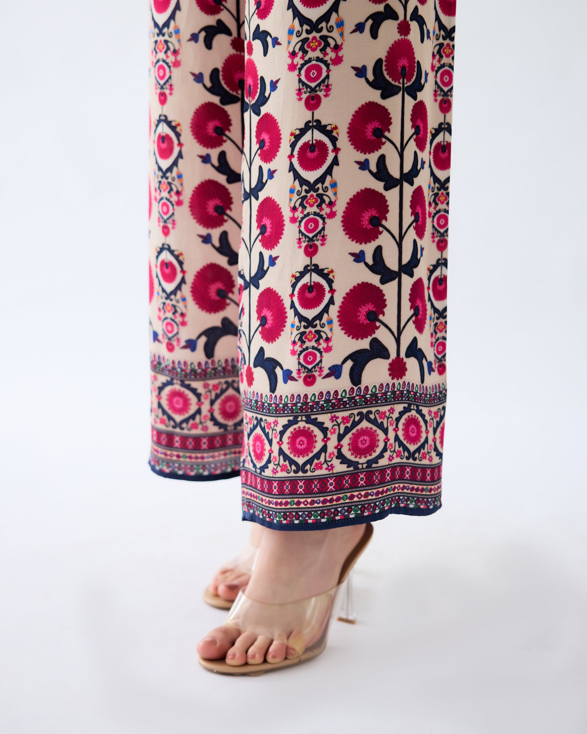 Bukhara : Maizah - Raspberry