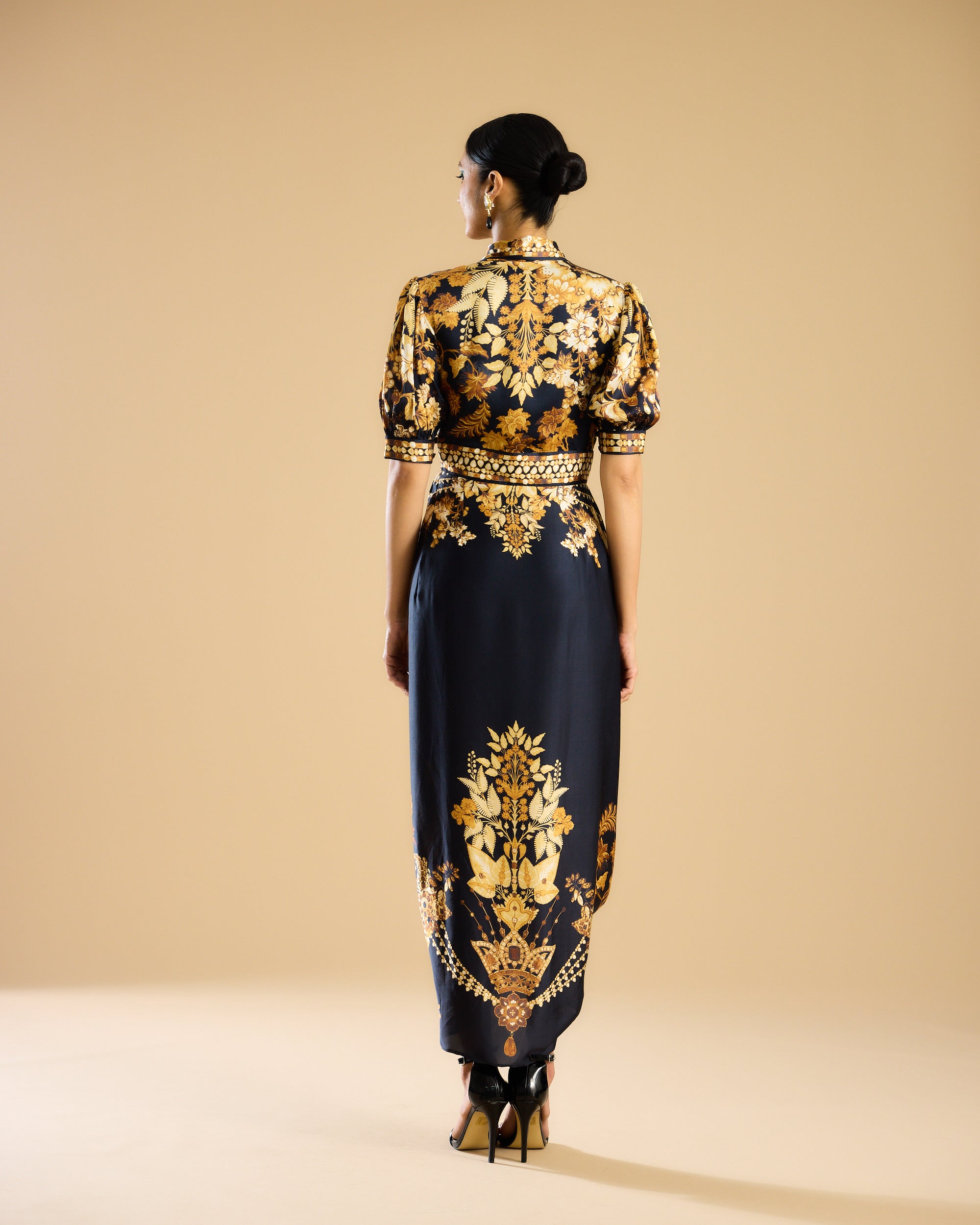 Nizam : Natasha/Chen - Black/Gold