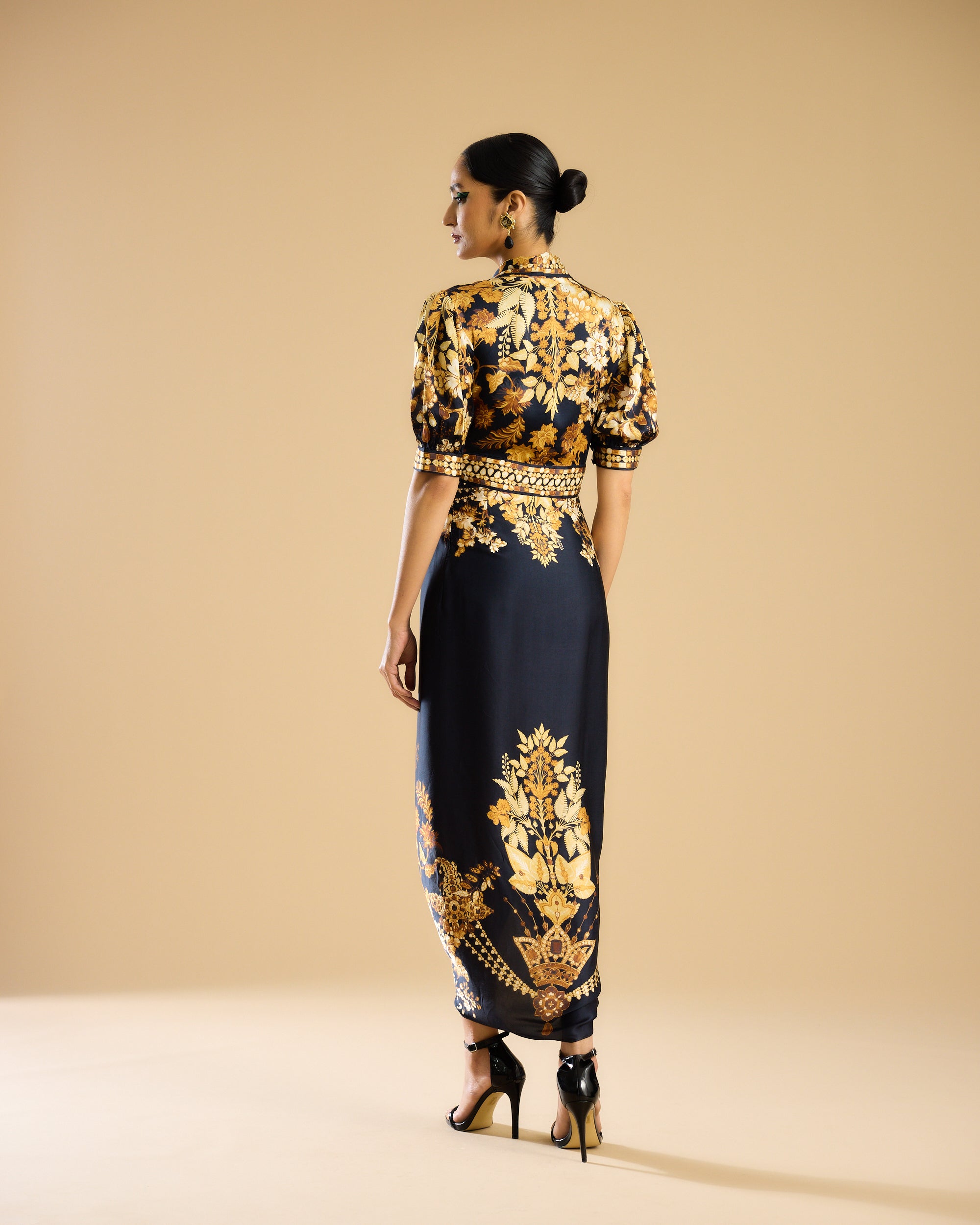 Nizam : Natasha/Chen - Black/Gold