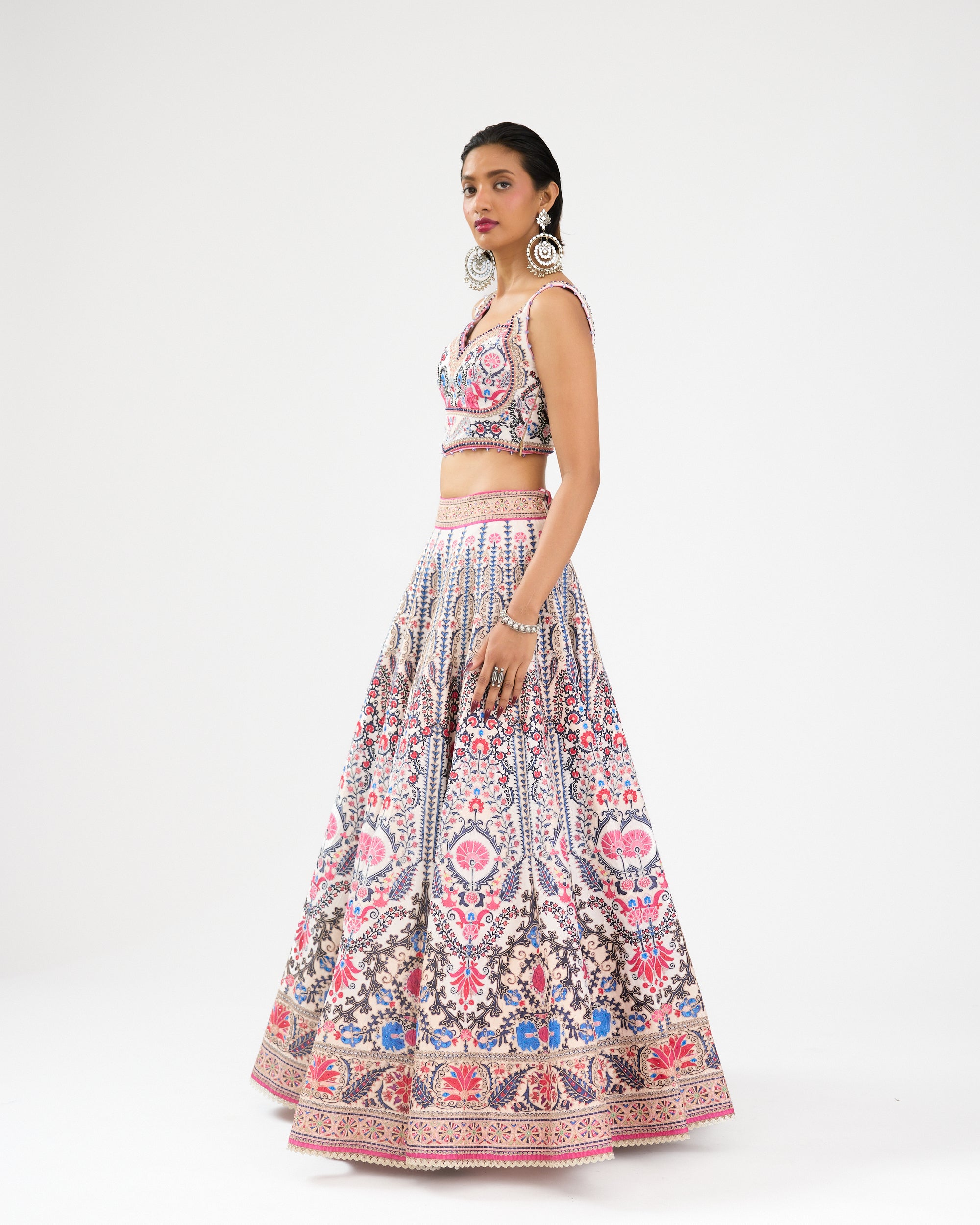 A Bukhara Summer : Leela - Ivory/Pink
