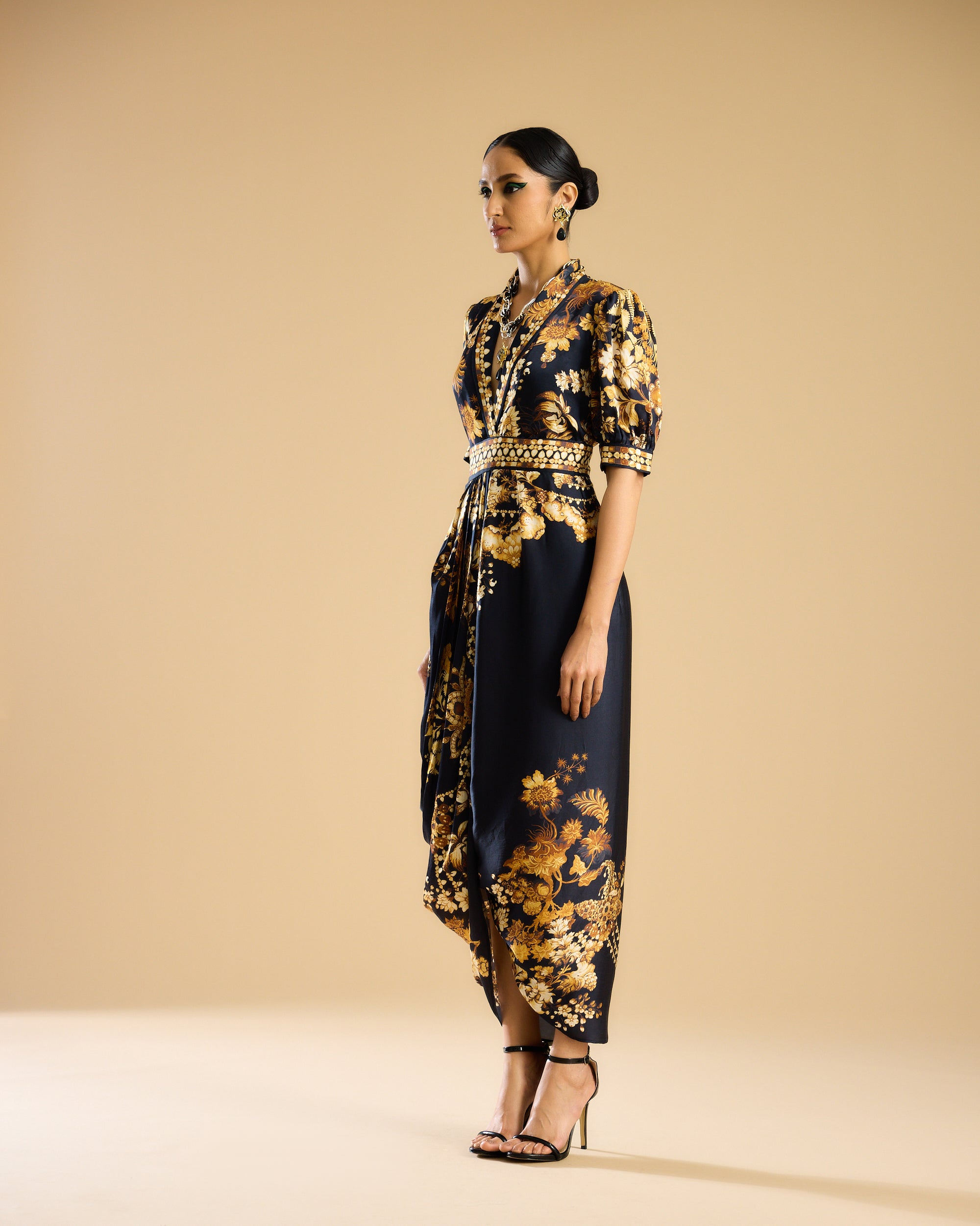 Nizam : Chen - Black/Gold