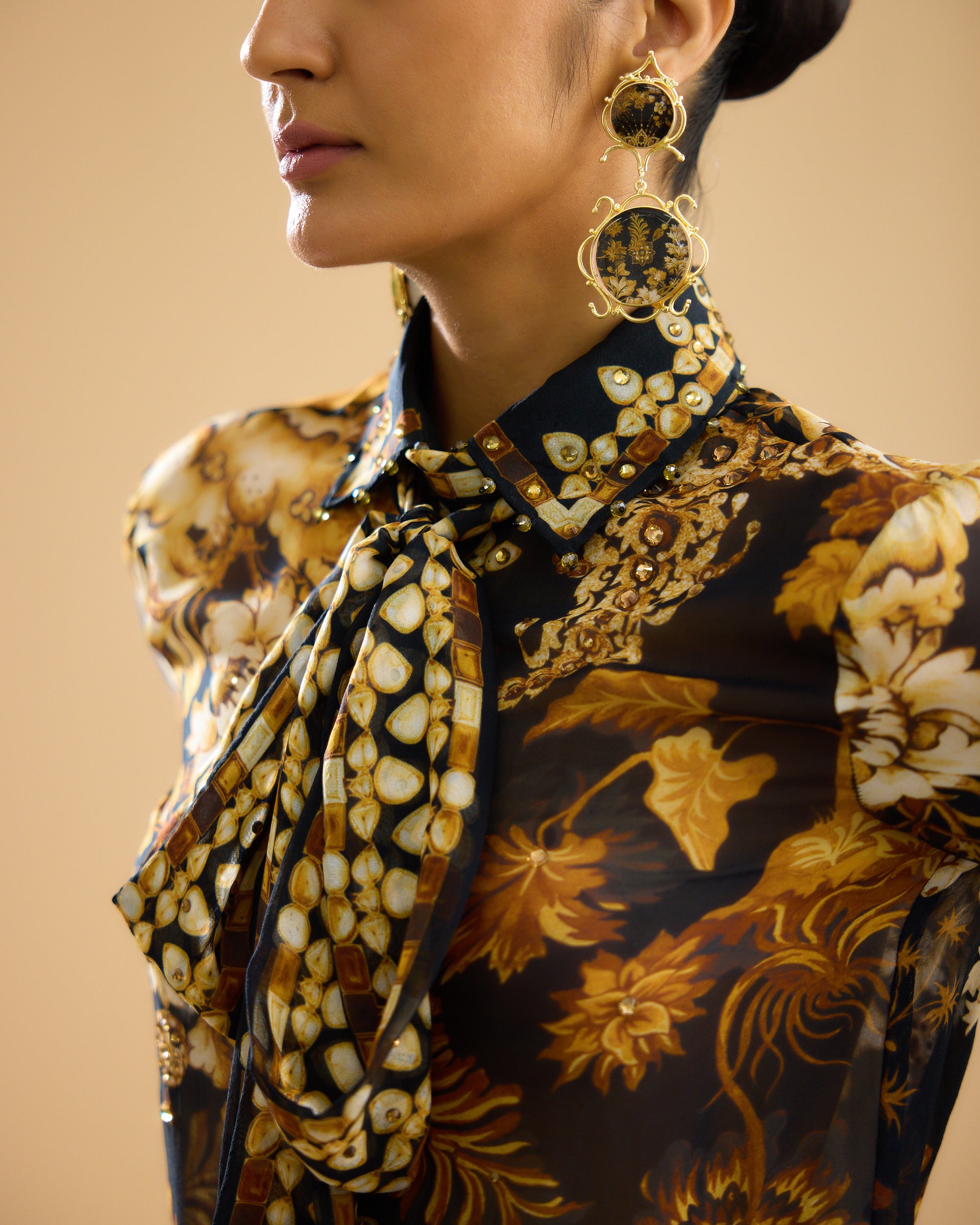 Nizam : Maaya - Black/Gold