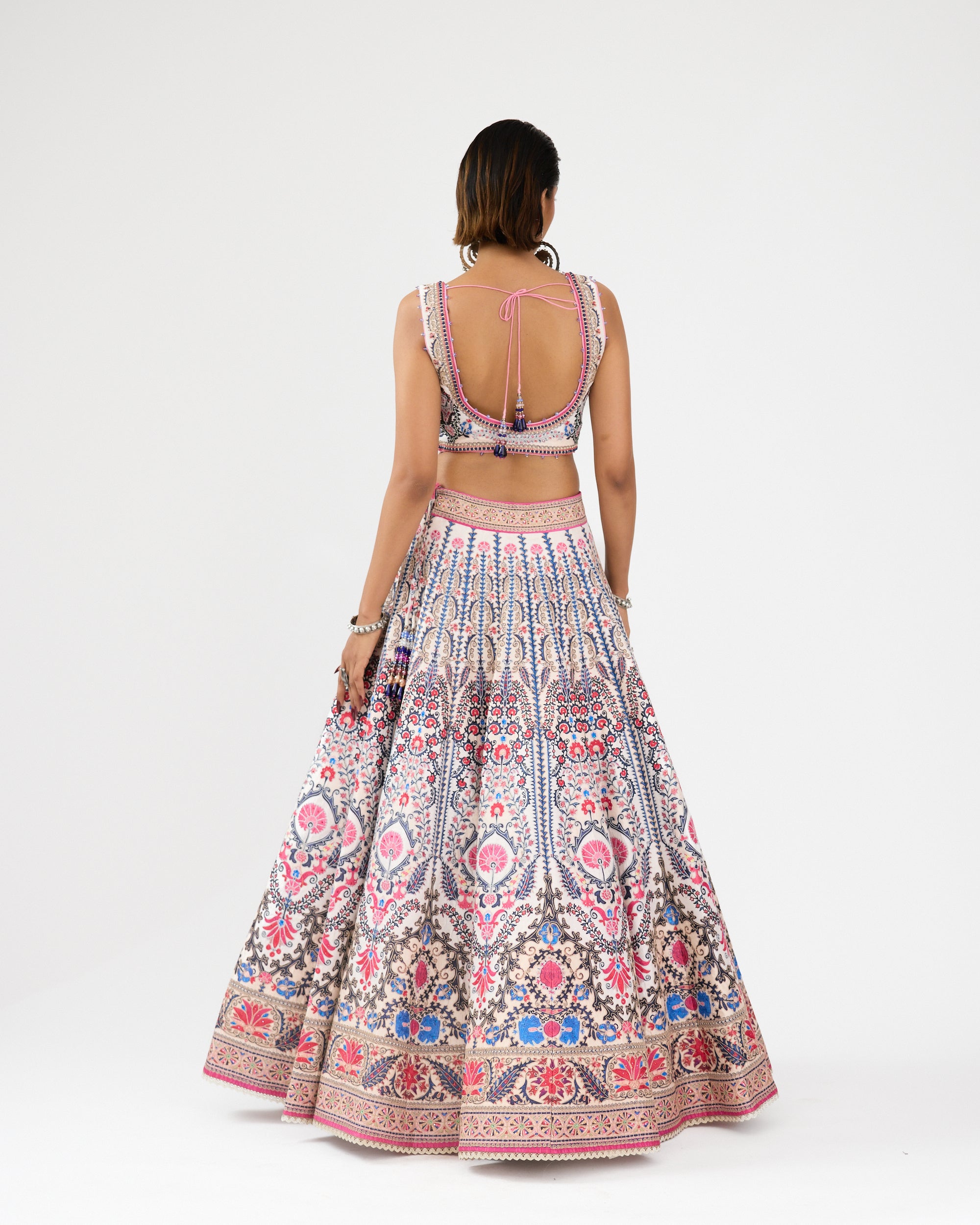 A Bukhara Summer : Leela - Ivory/Pink