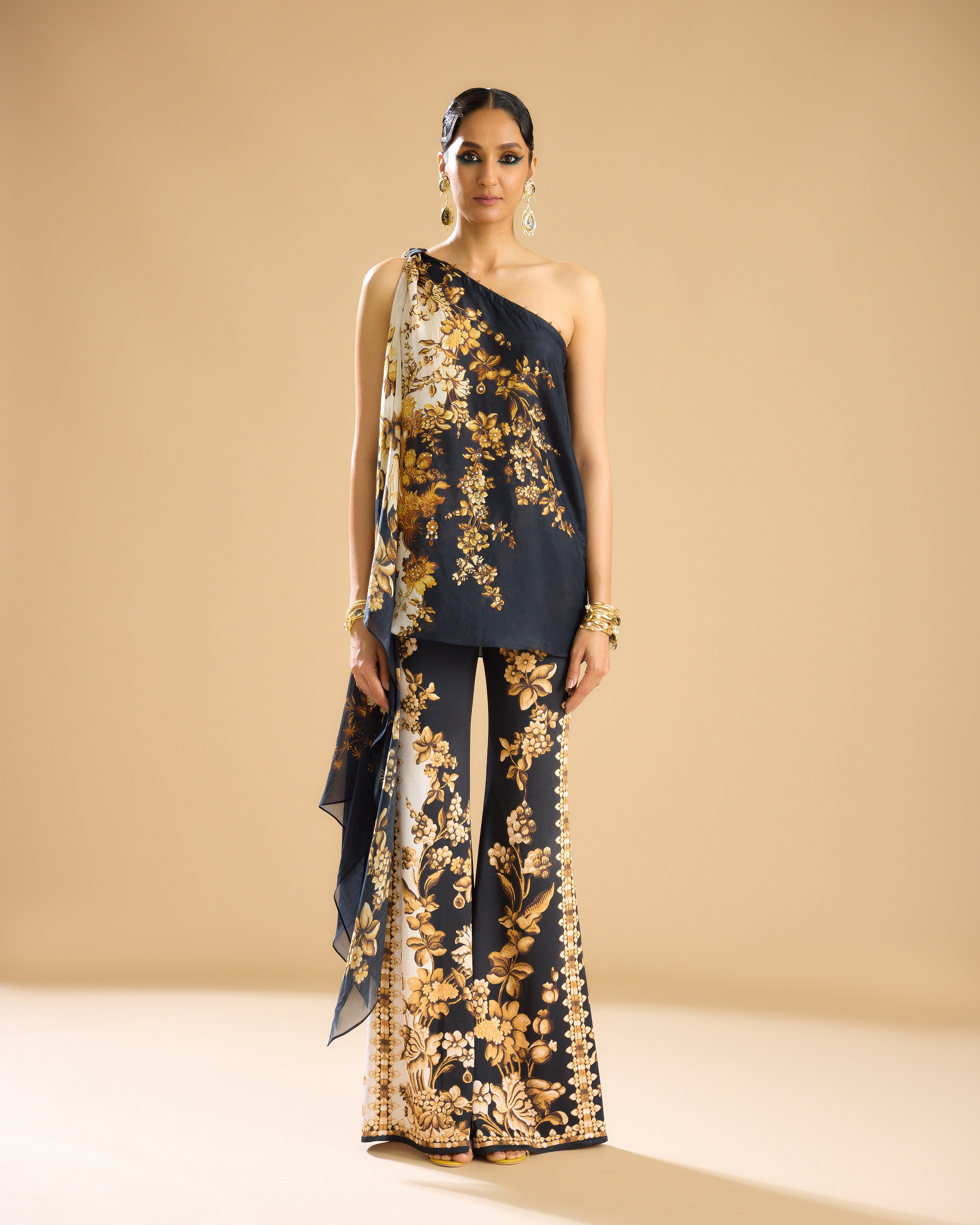 Nizam : Sara - Black/Gold