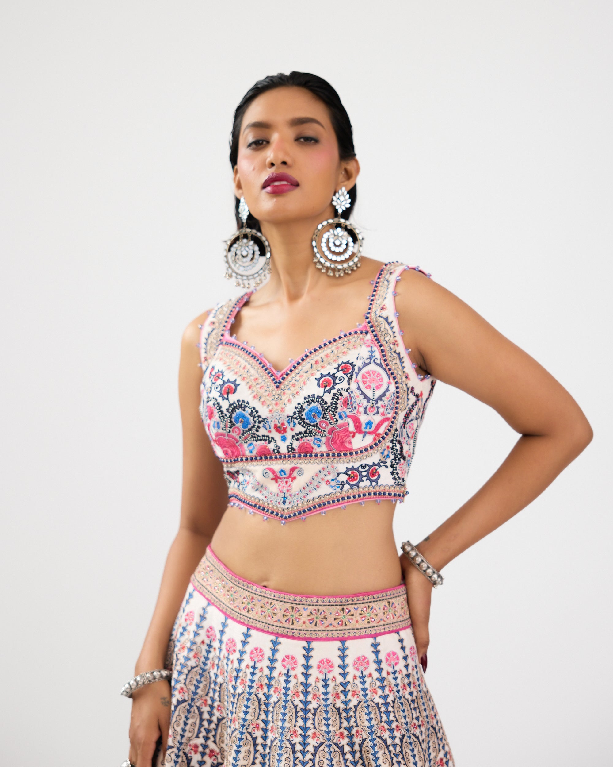 A Bukhara Summer : Leela - Ivory/Pink