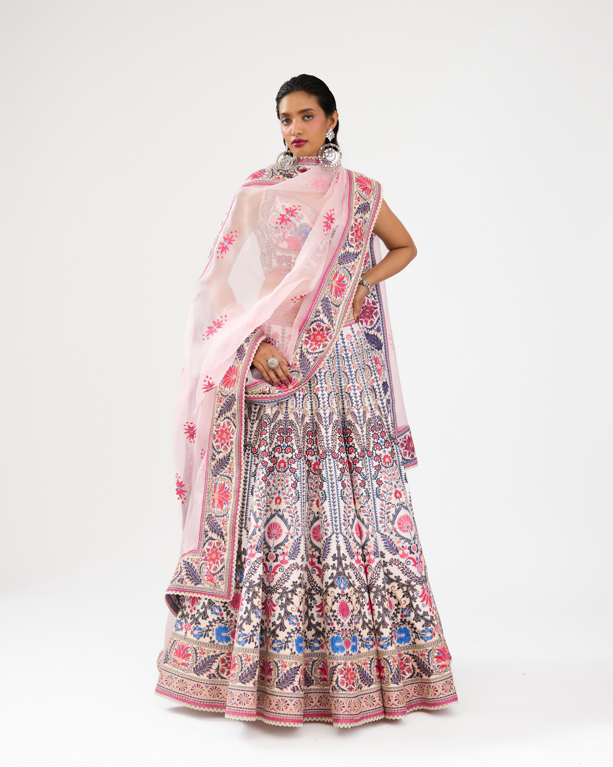 A Bukhara Summer : Leela - Ivory/Pink