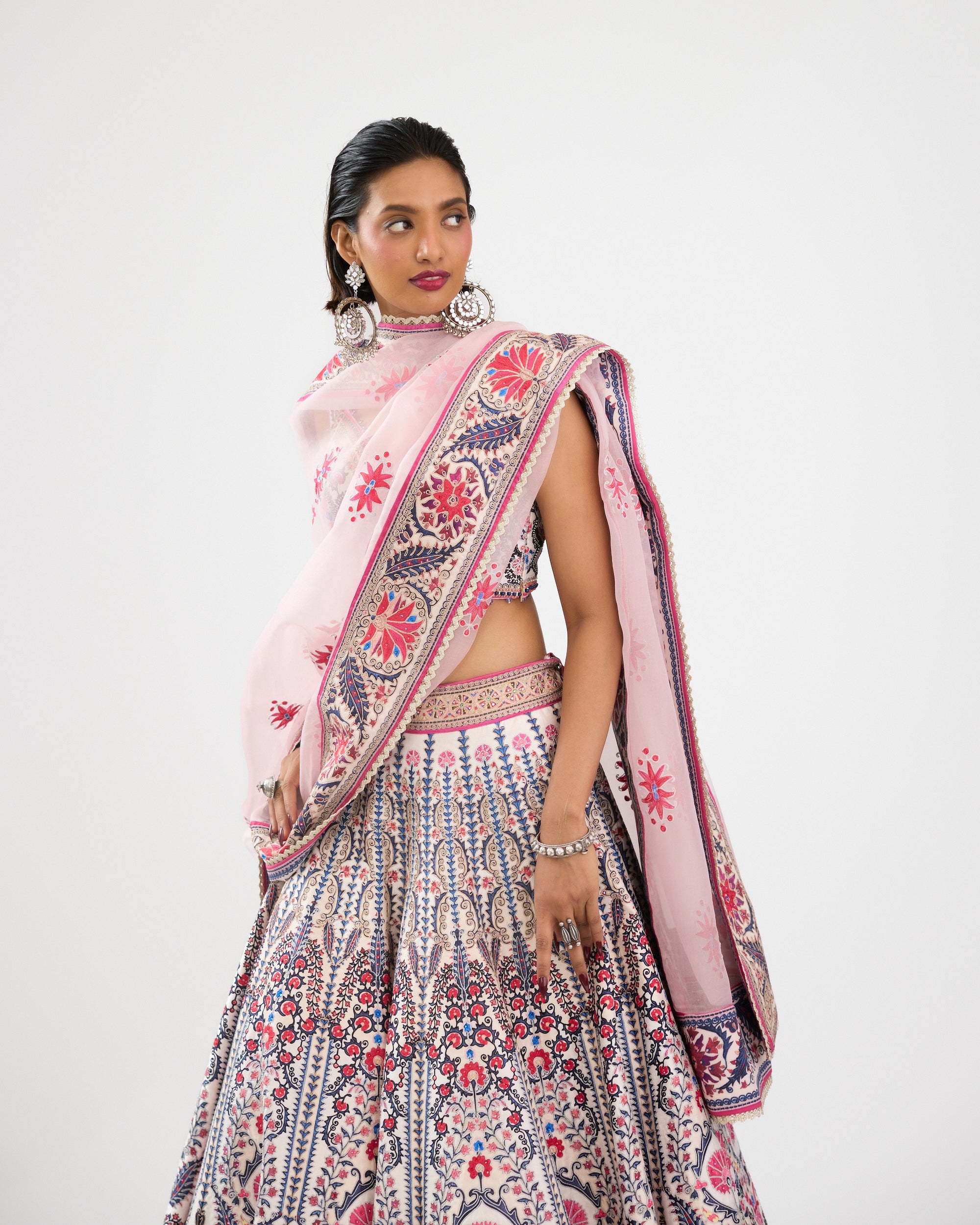 A Bukhara Summer : Leela - Ivory/Pink