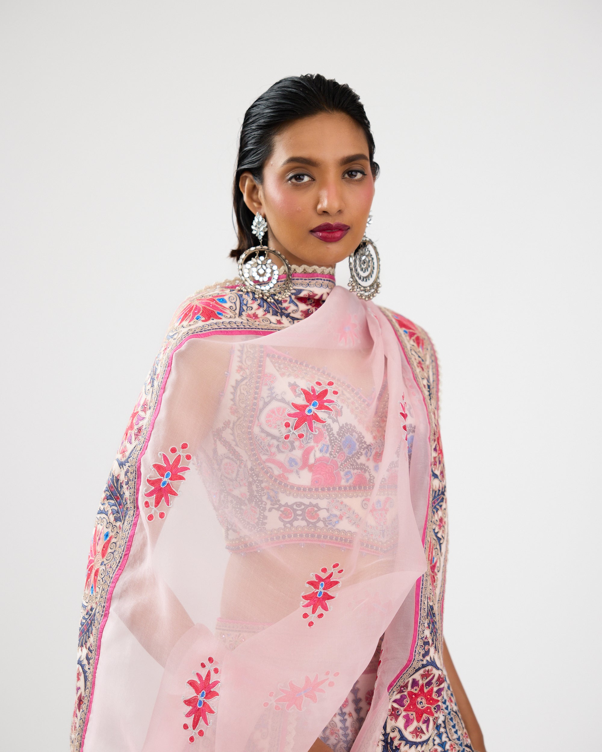 A Bukhara Summer : Leela - Ivory/Pink