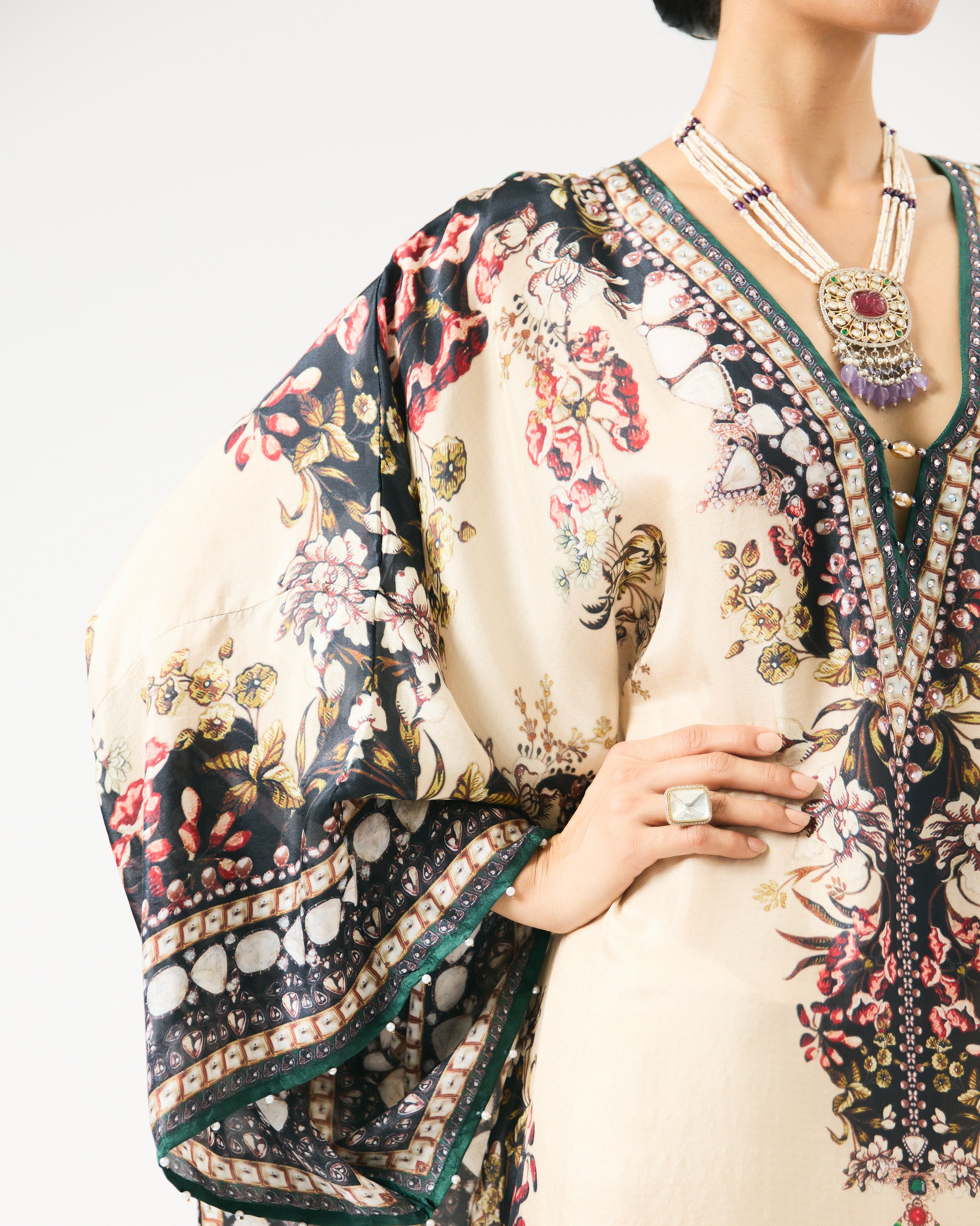 Nizam : Ghufrina - Beige