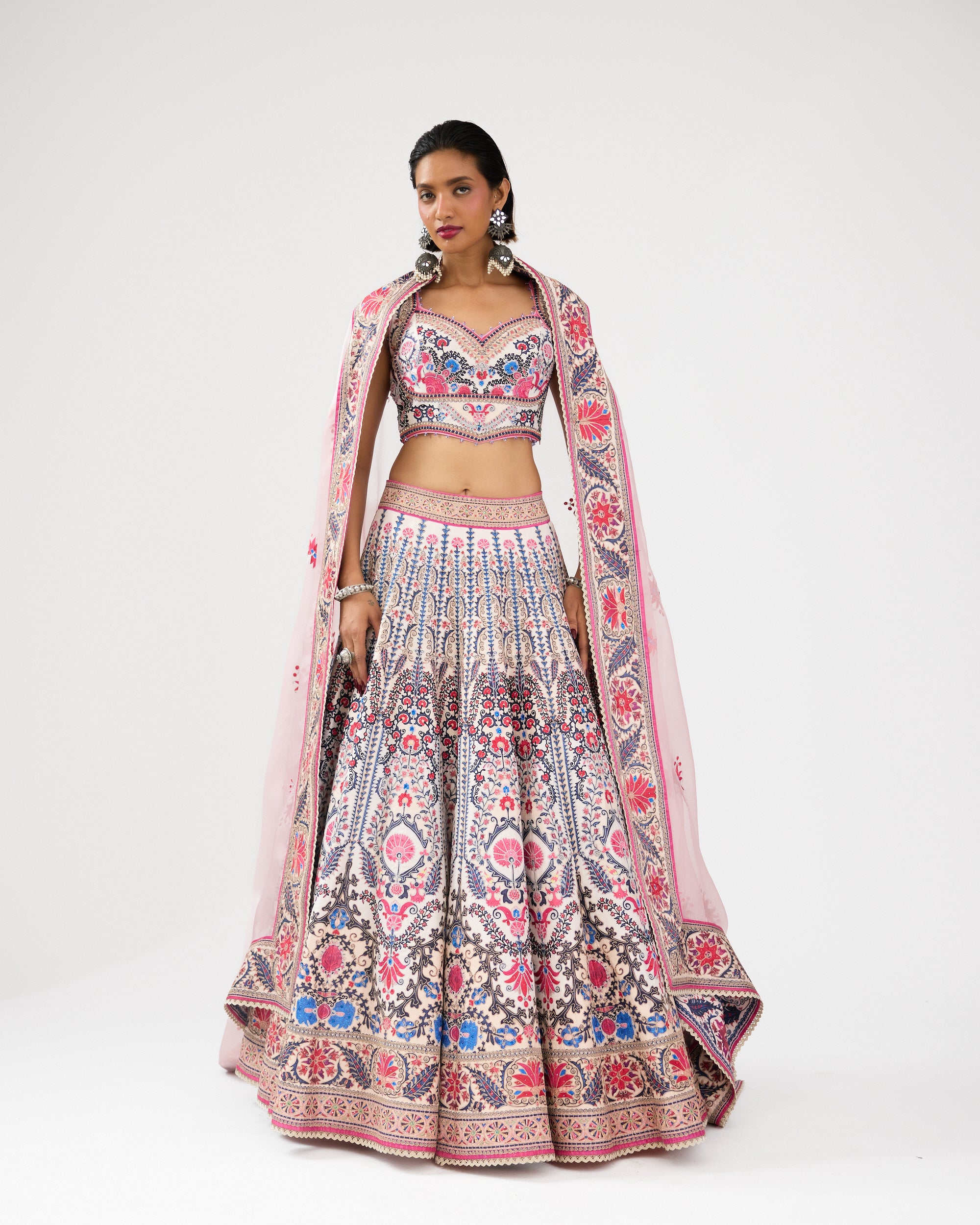 A Bukhara Summer : Leela - Ivory/Pink