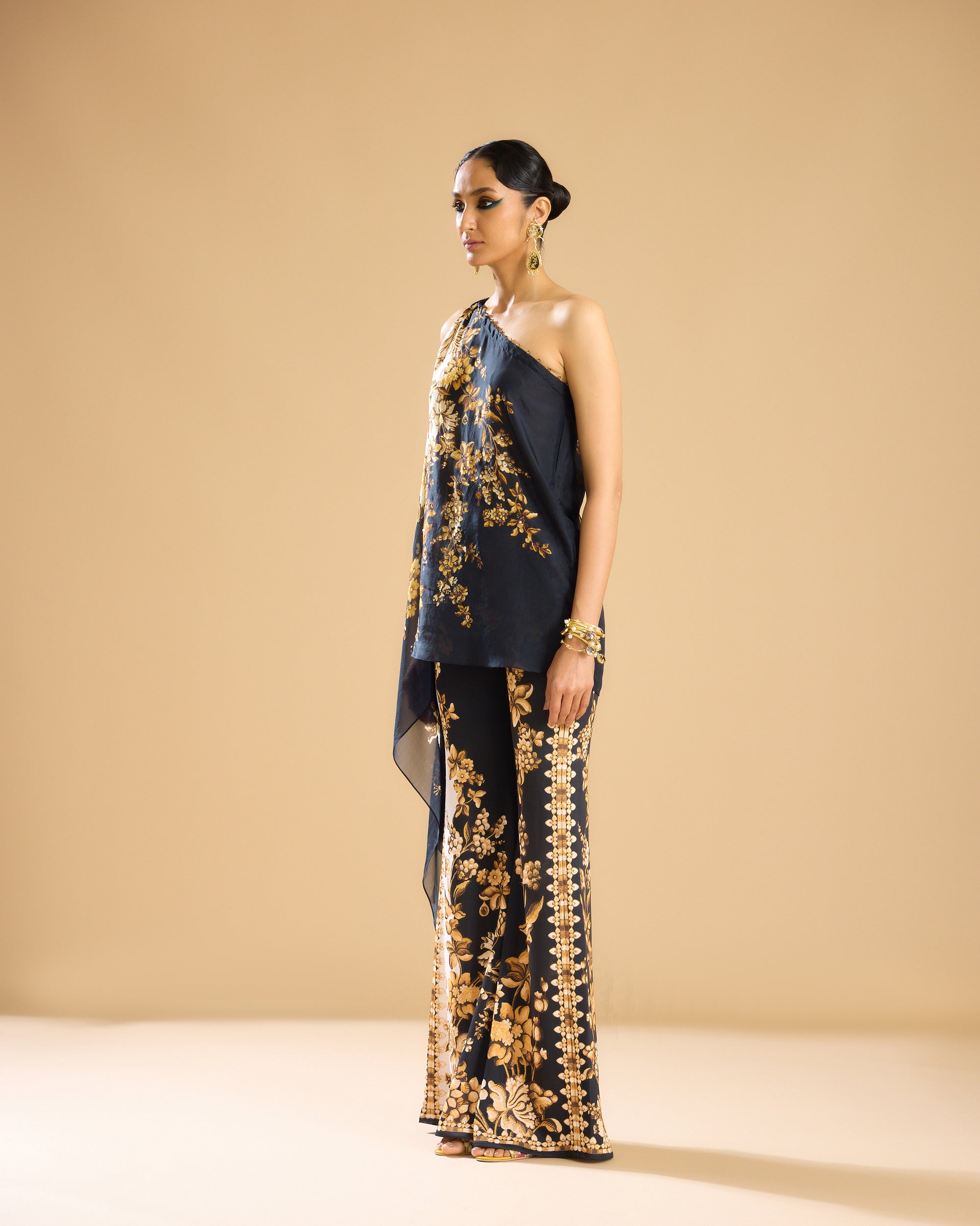 Nizam : Sara - Black/Gold