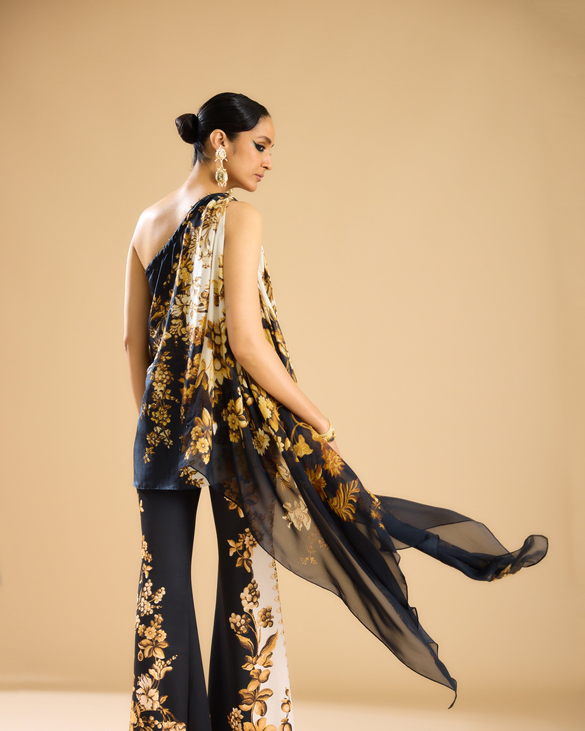 Nizam : Sara - Black/Gold