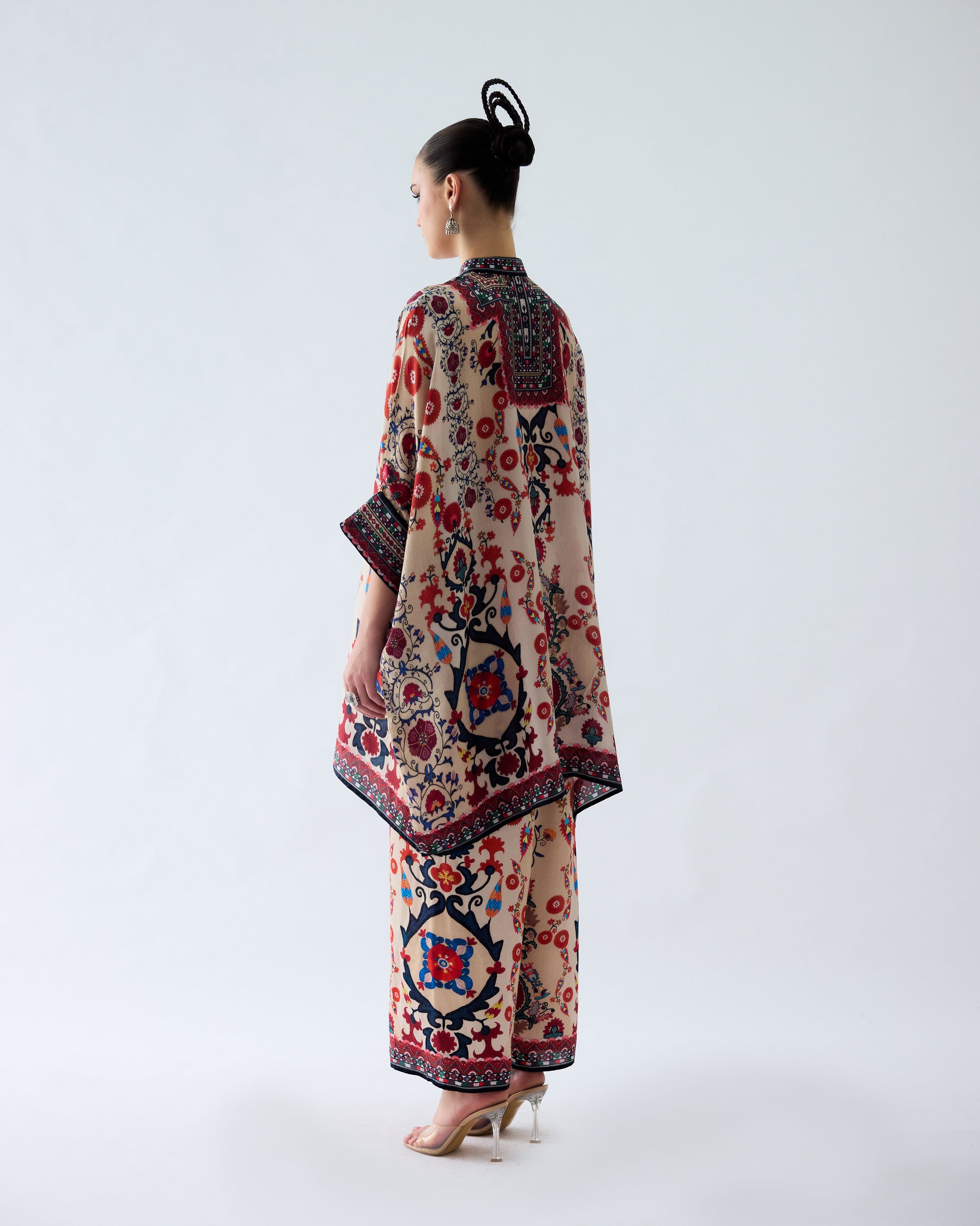 Bukhara : Chanel 36" - Multi