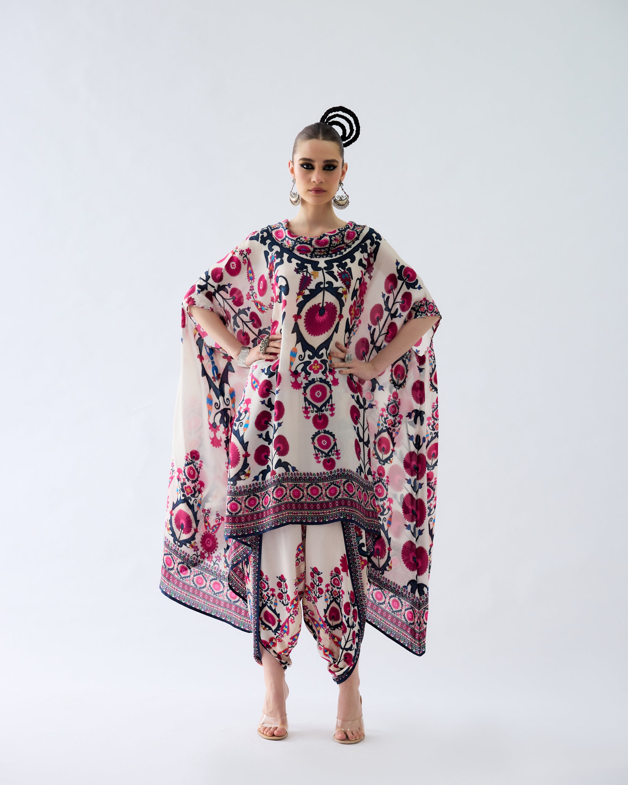 Bukhara : Lavanya/Sonth - Raspberry