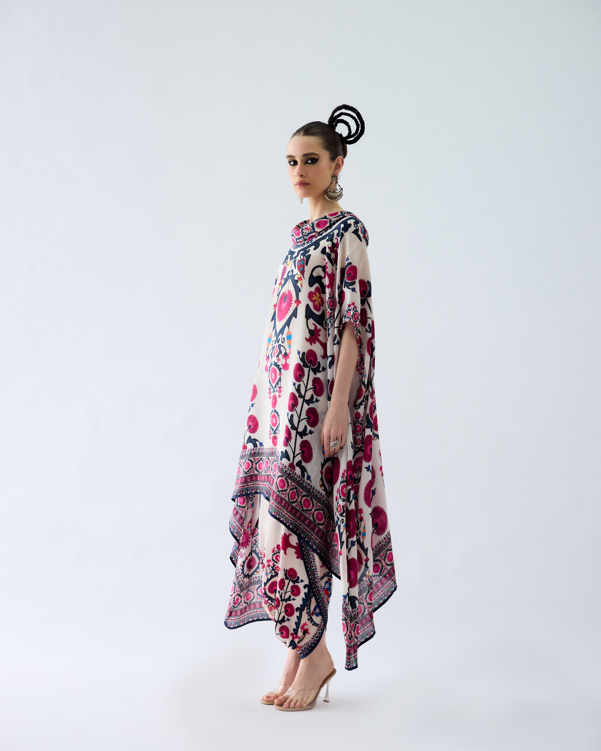 Bukhara : Lavanya/Sonth - Raspberry