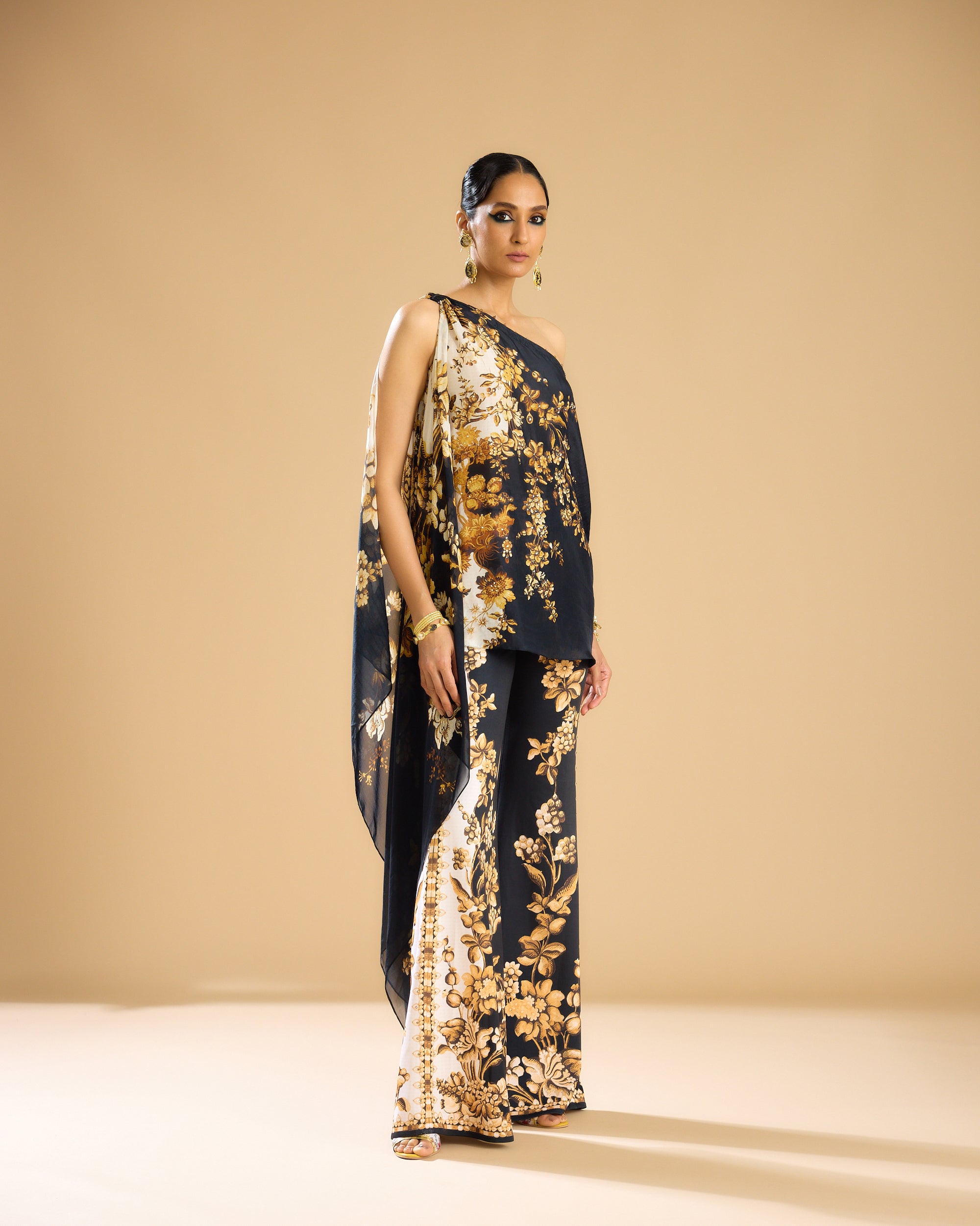 Nizam : Sara - Black/Gold