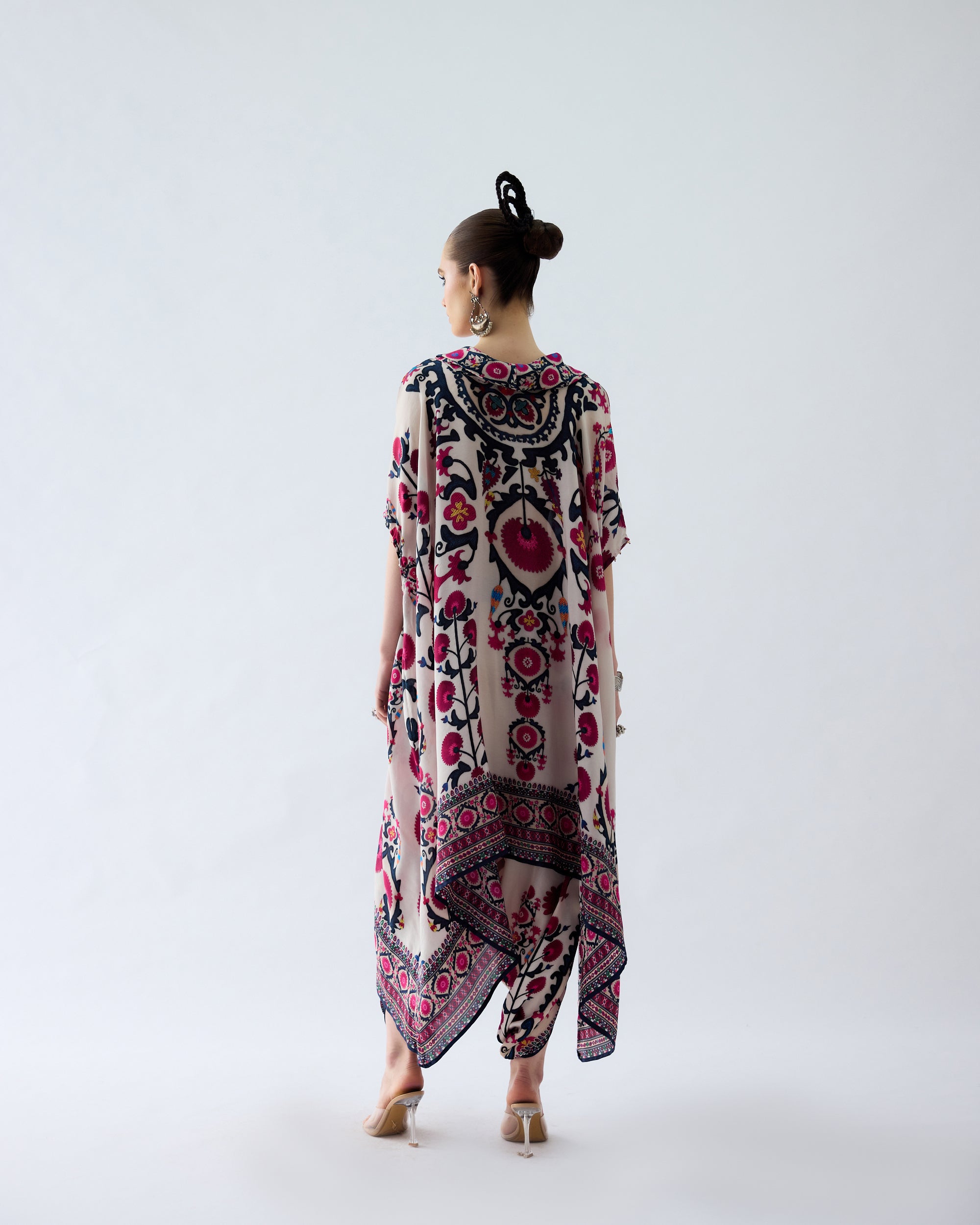 Bukhara : Lavanya/Sonth - Raspberry