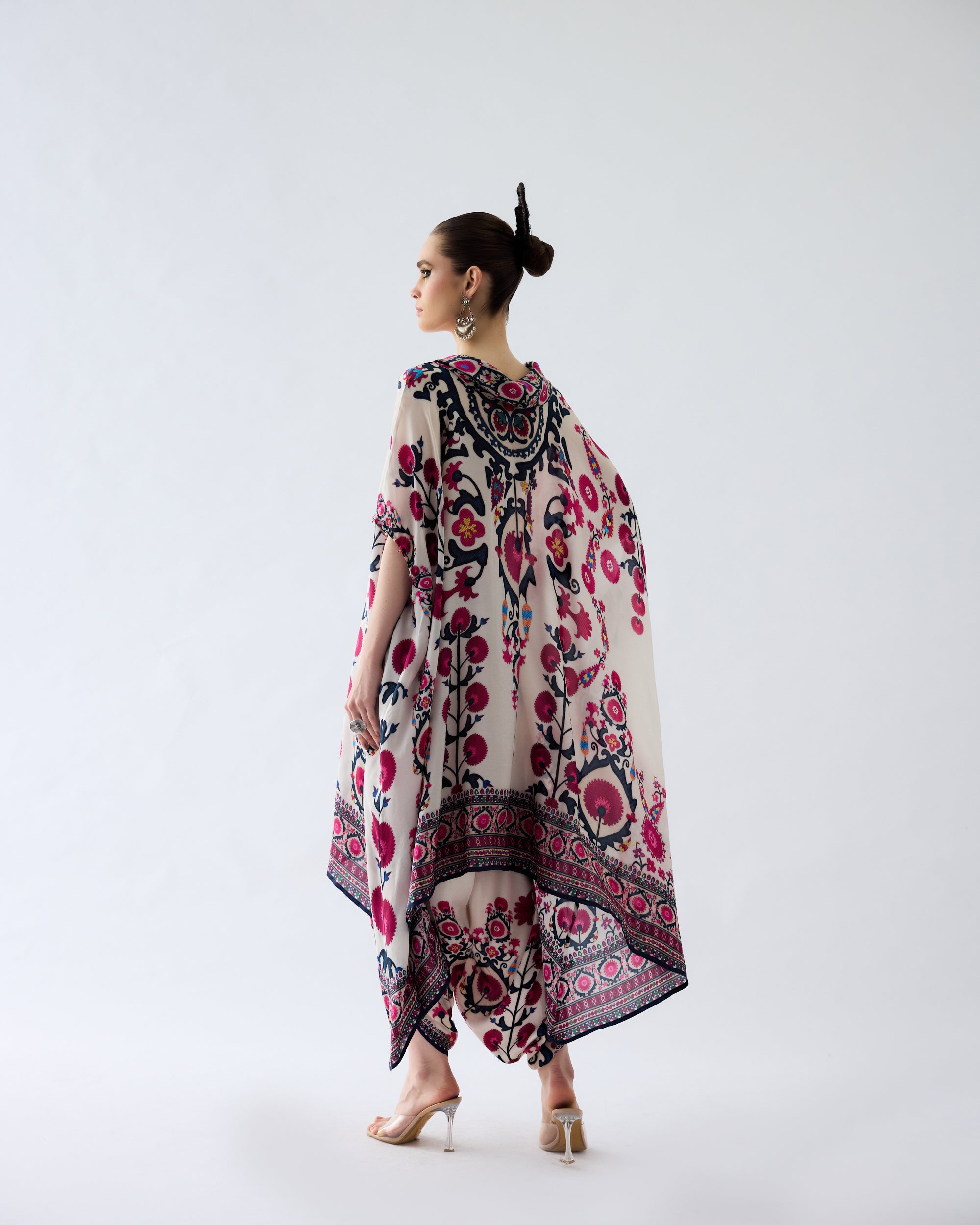 Bukhara : Lavanya/Sonth - Raspberry
