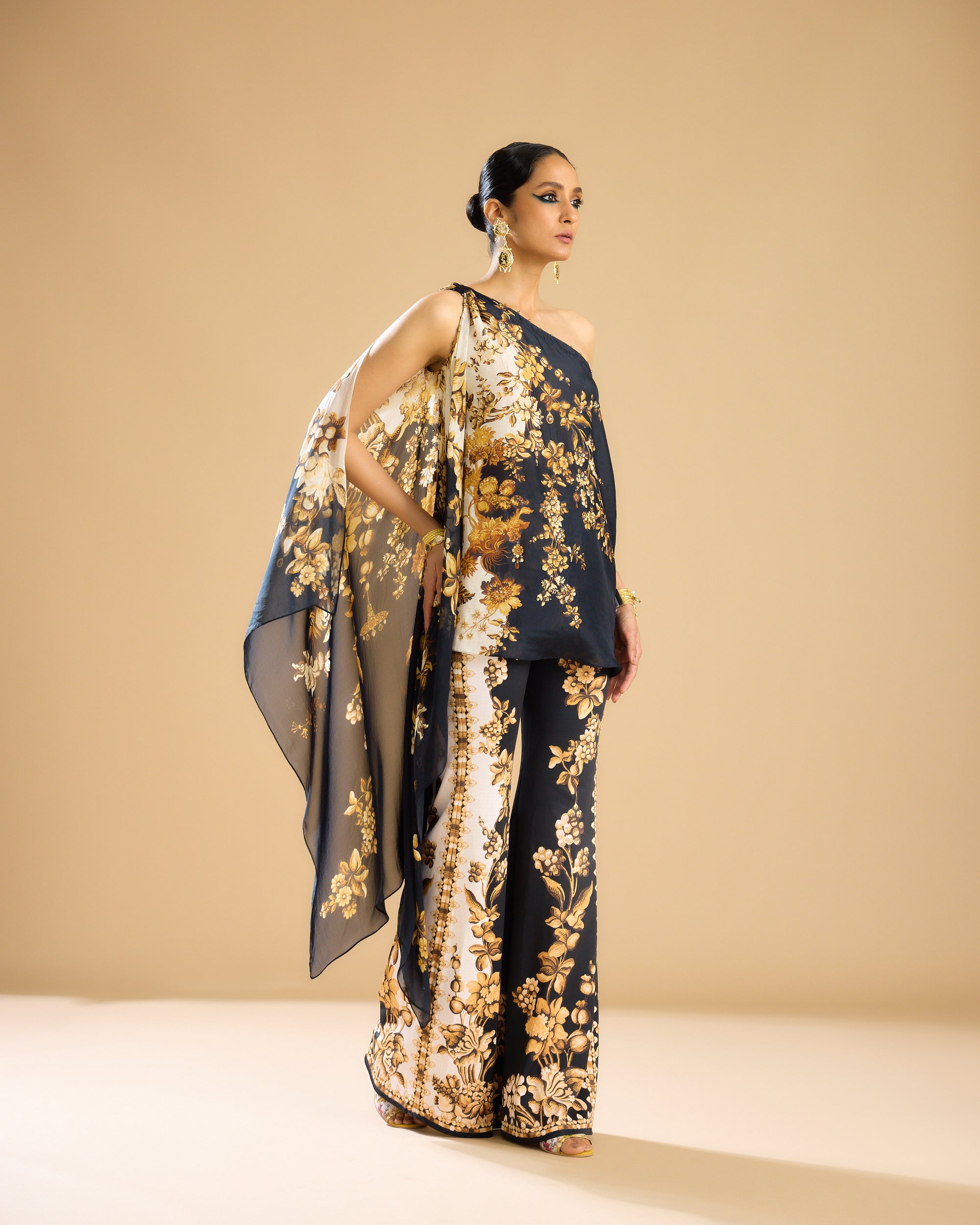 Nizam : Sara - Black/Gold