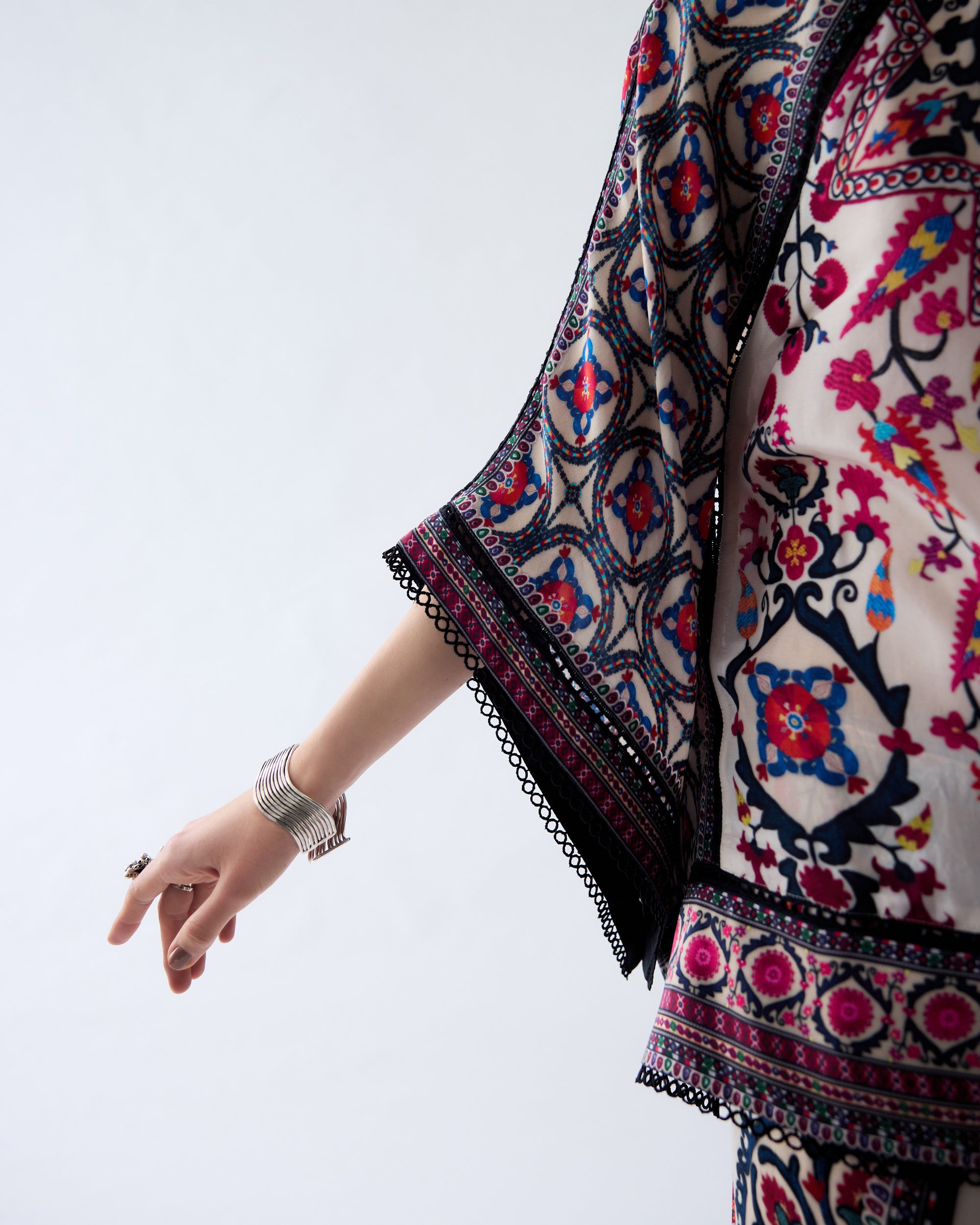 Bukhara : Ramona/Sonth - Raspberry