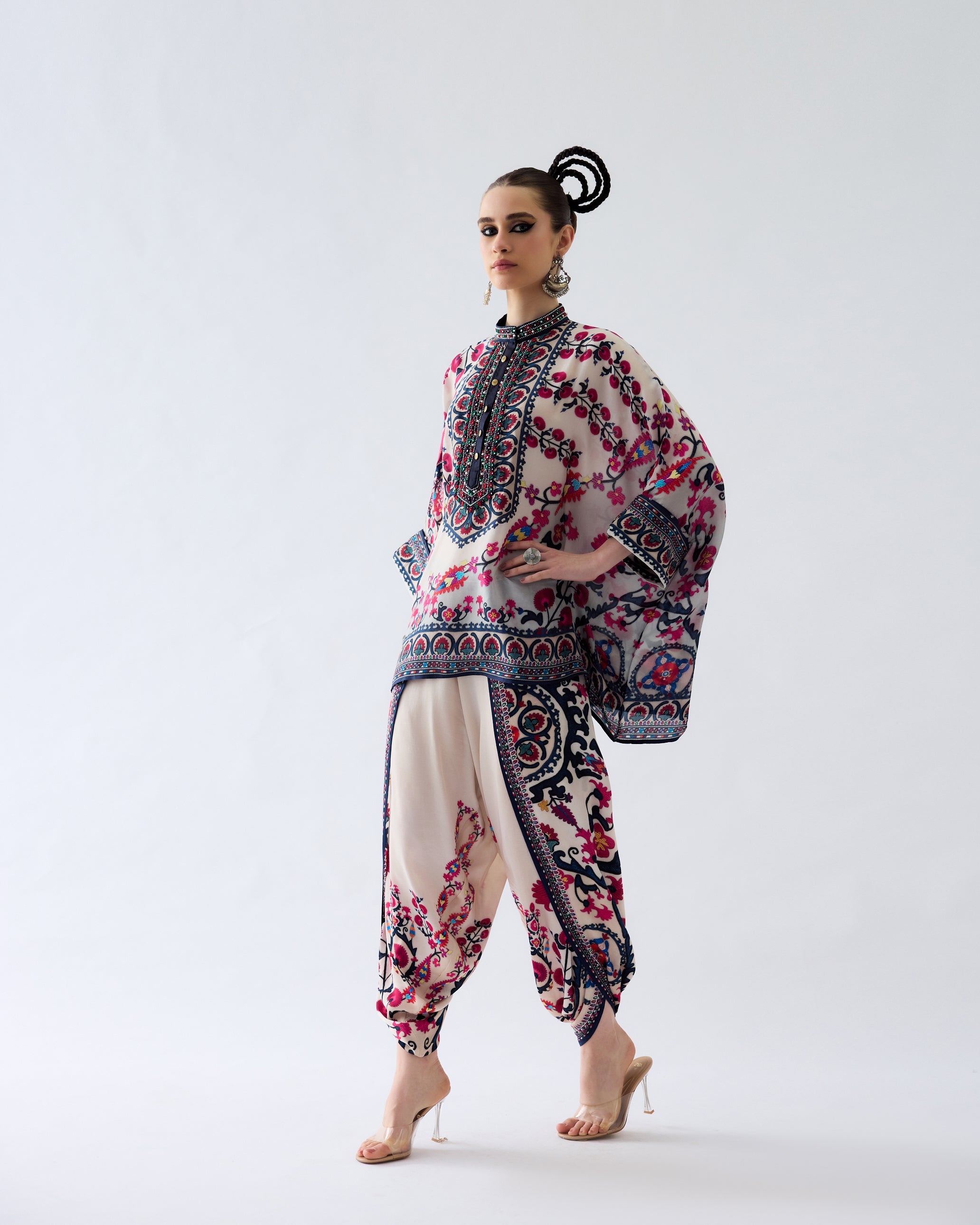 Bukhara : Chanel/Sonth - Raspberry