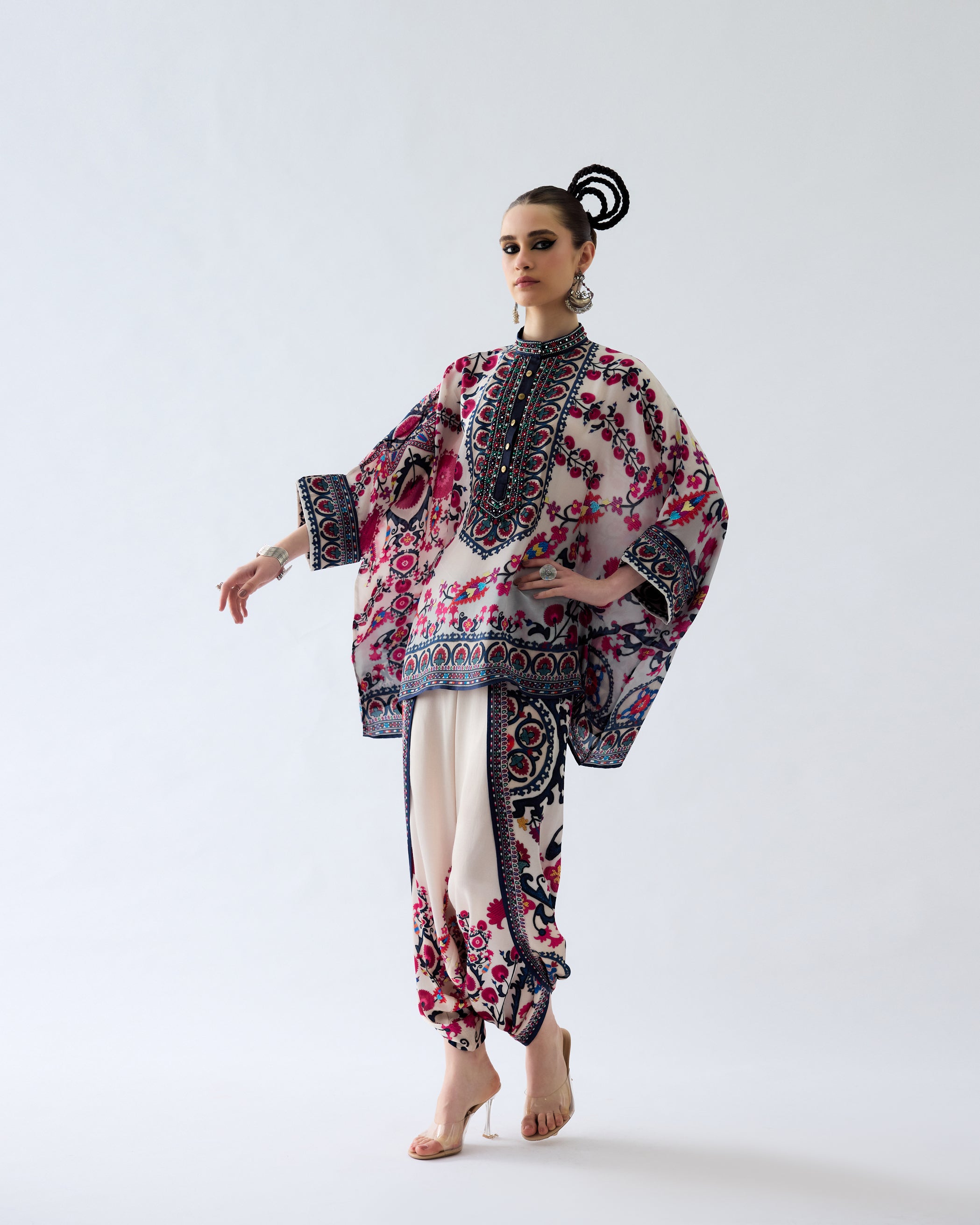Bukhara : Chanel/Sonth - Raspberry