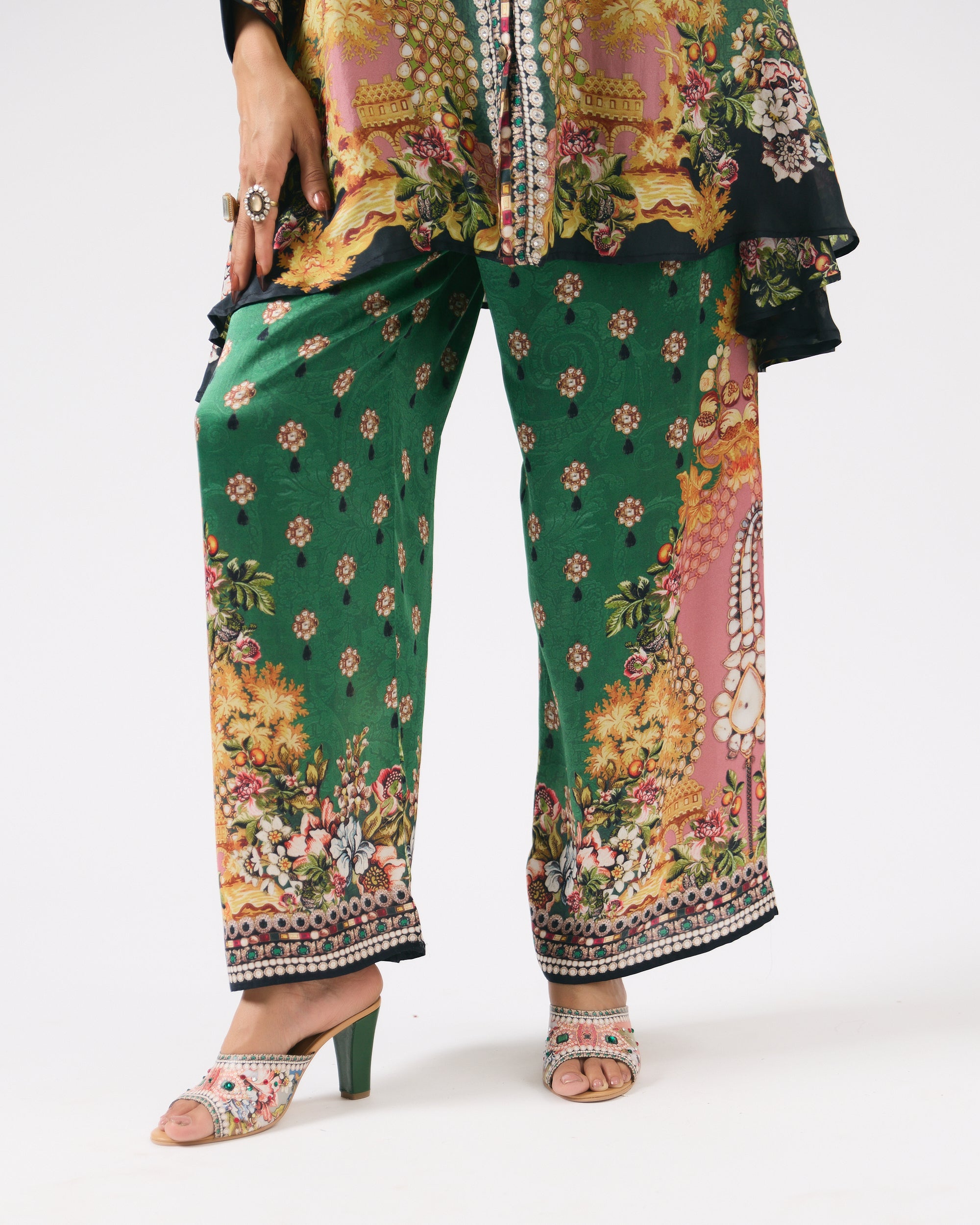 Nizam : Nilofer - Emerald