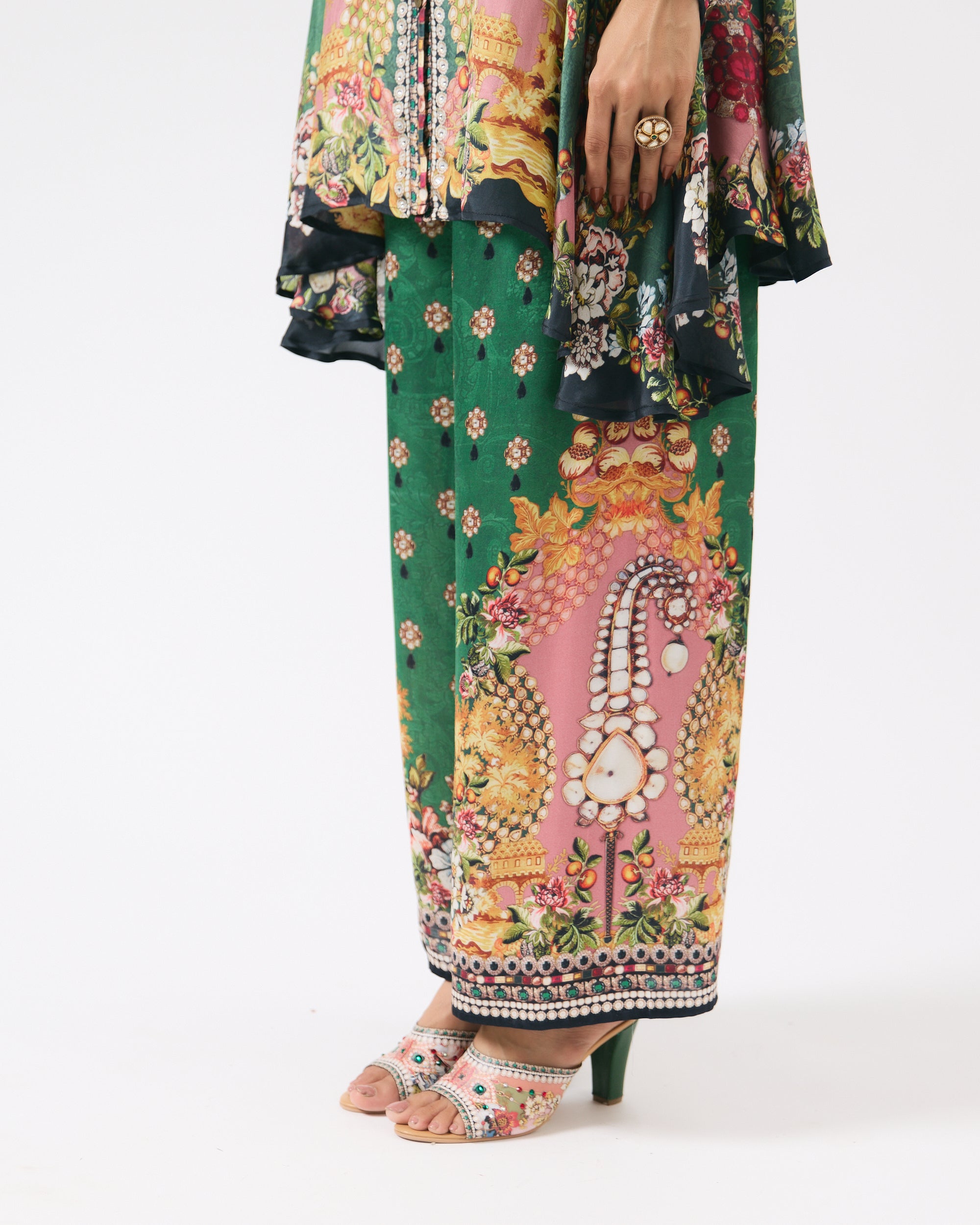 Nizam : Nilofer - Emerald
