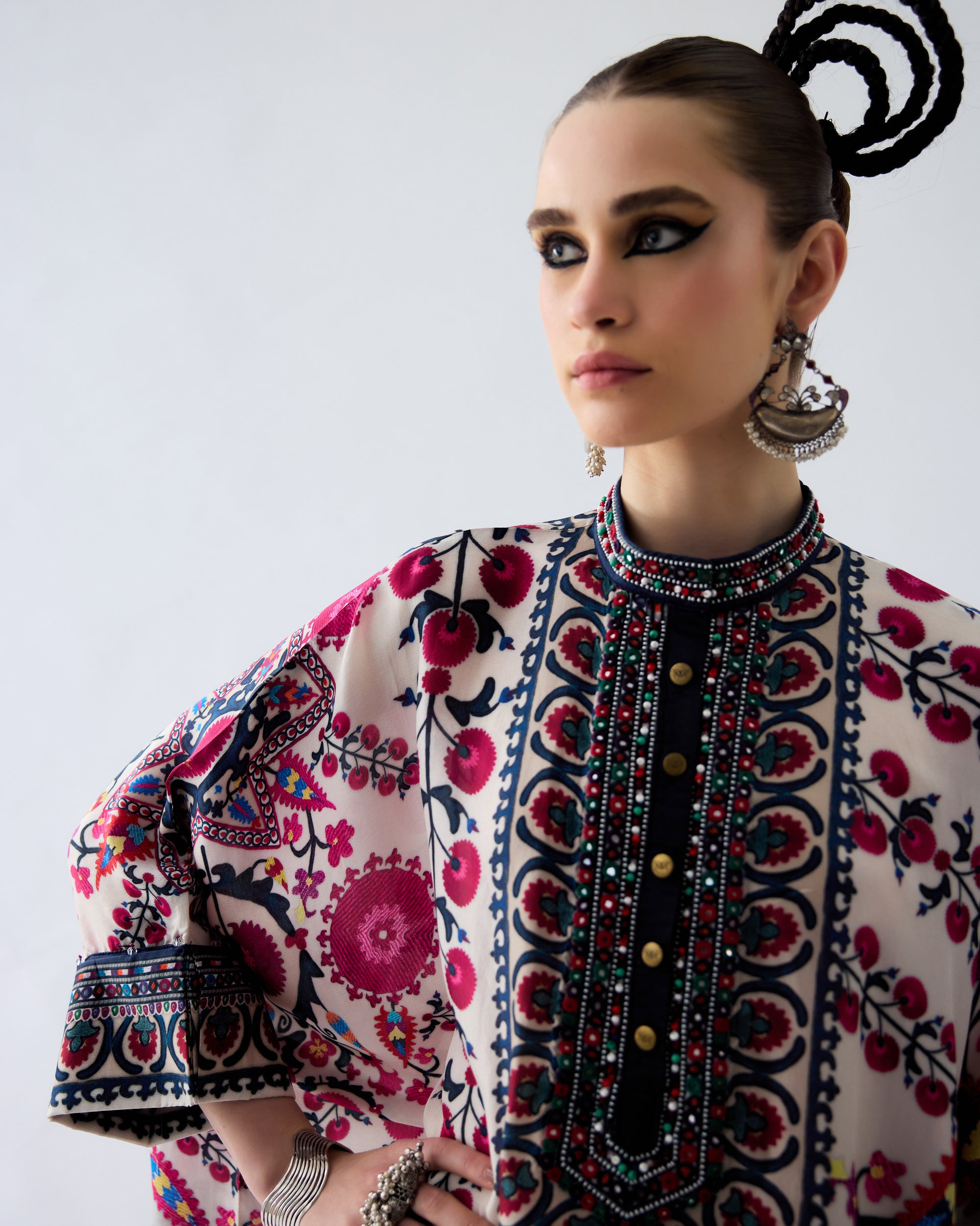 Bukhara : Chanel/Sonth - Raspberry