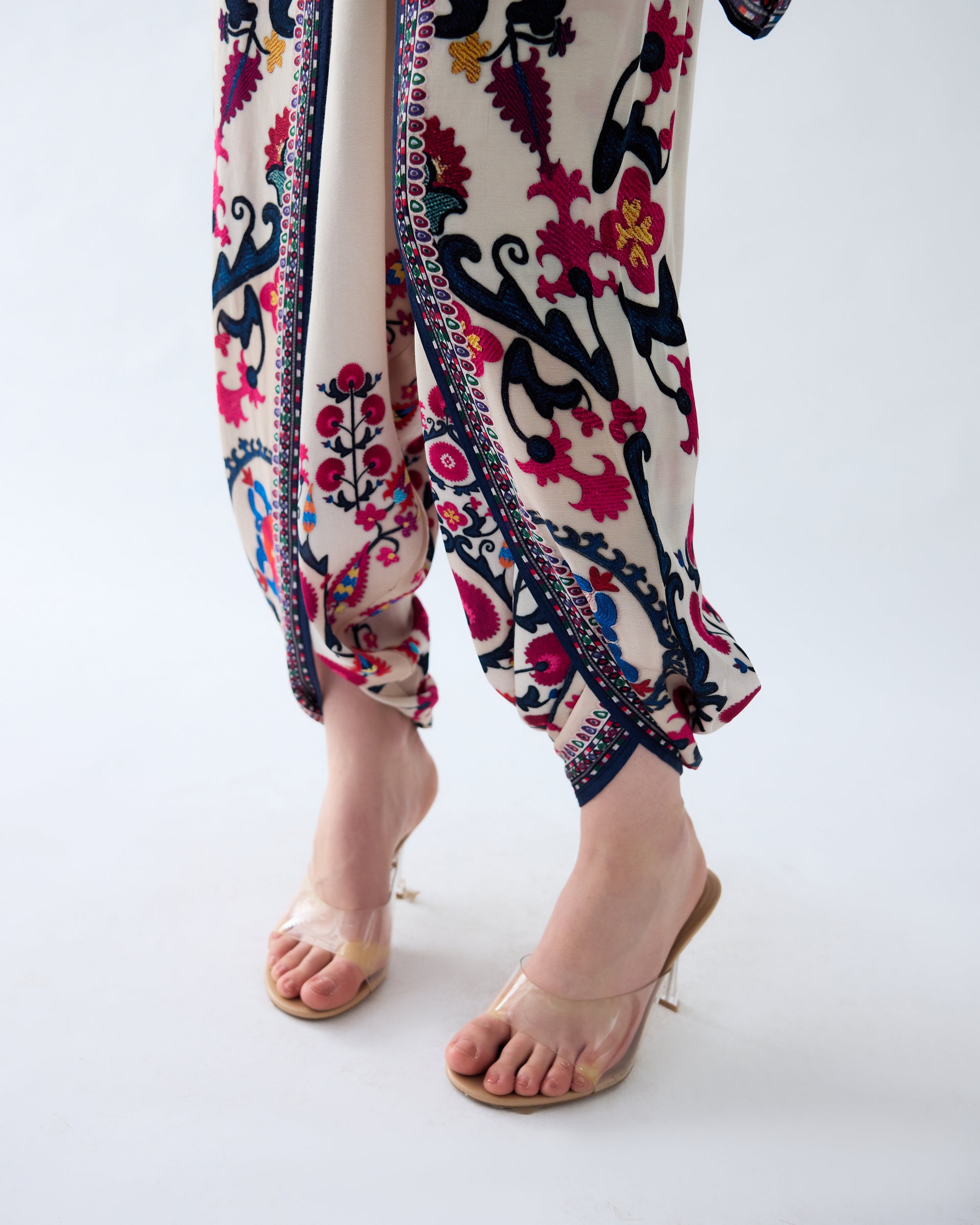 Bukhara : Chanel/Sonth - Raspberry