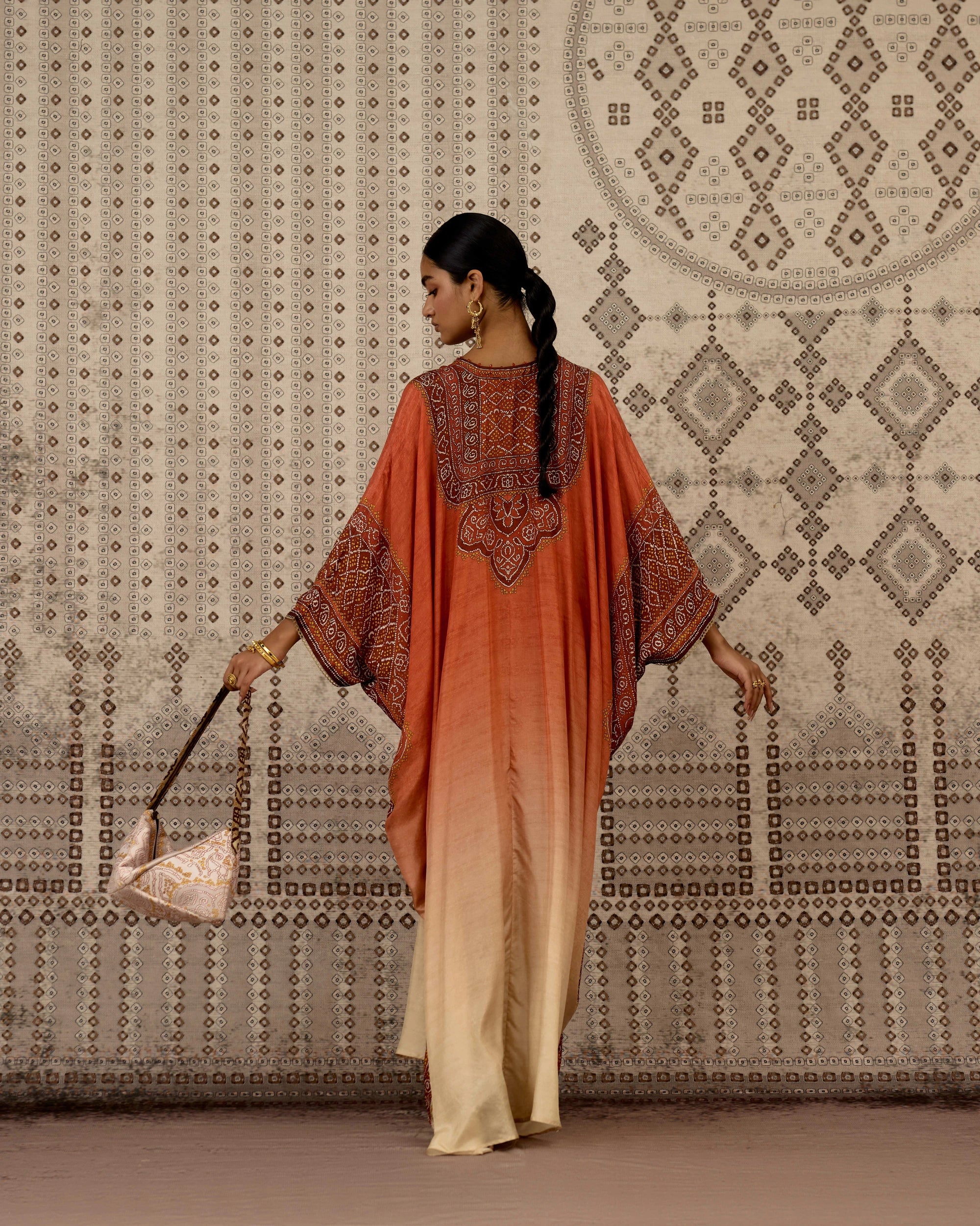 BANDHEJ : Imama