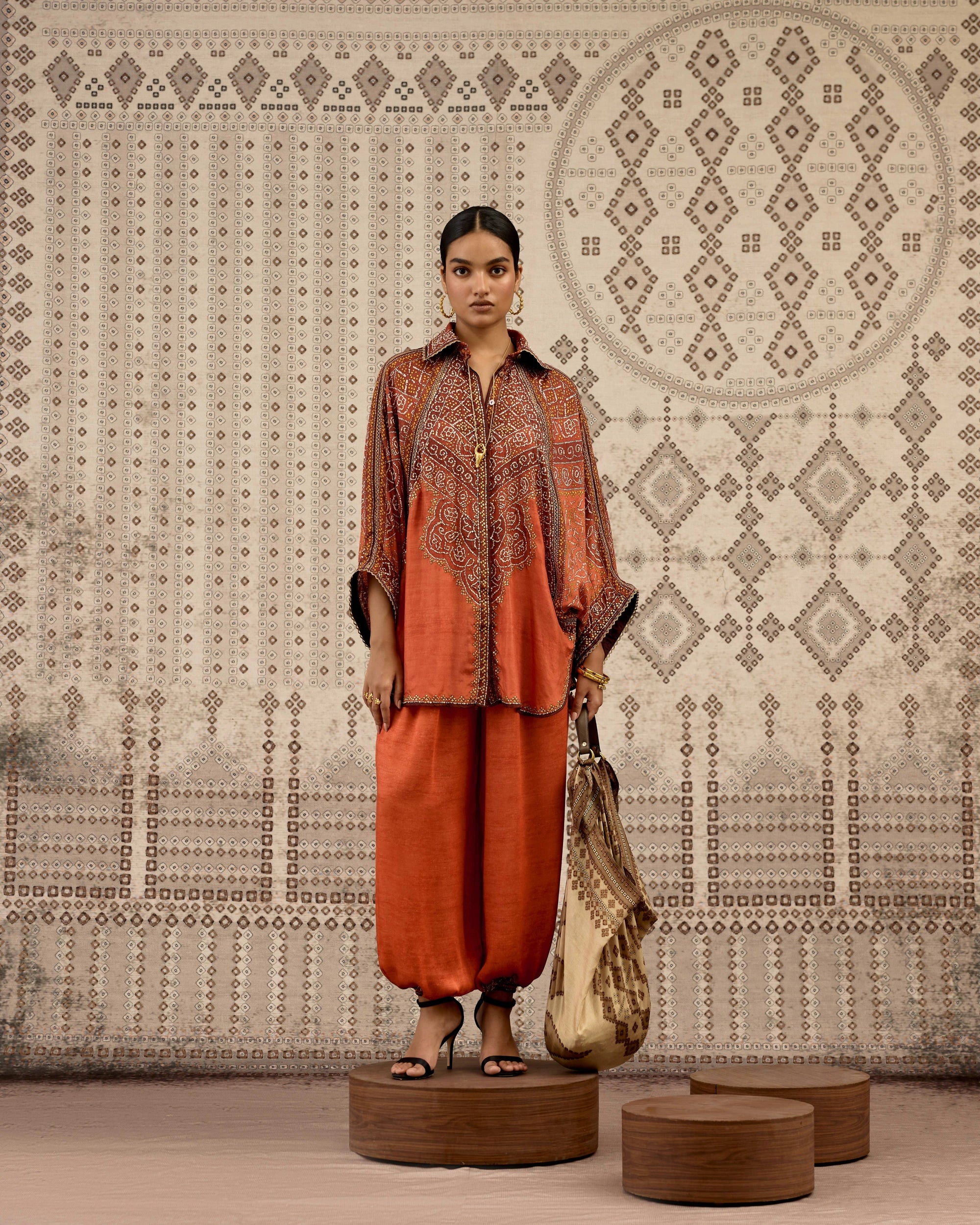 BANDHEJ : Denise