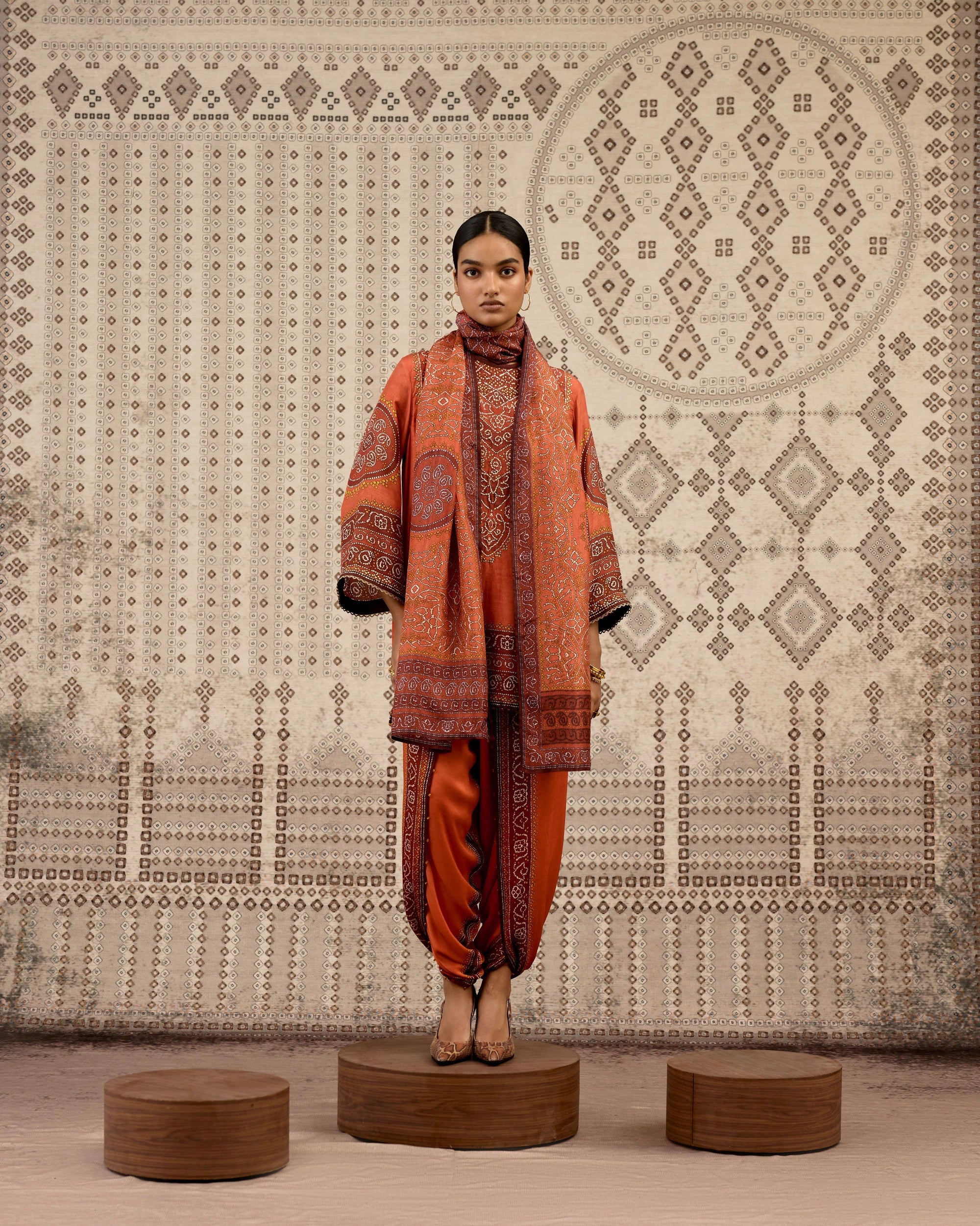 BANDHEJ : Resham