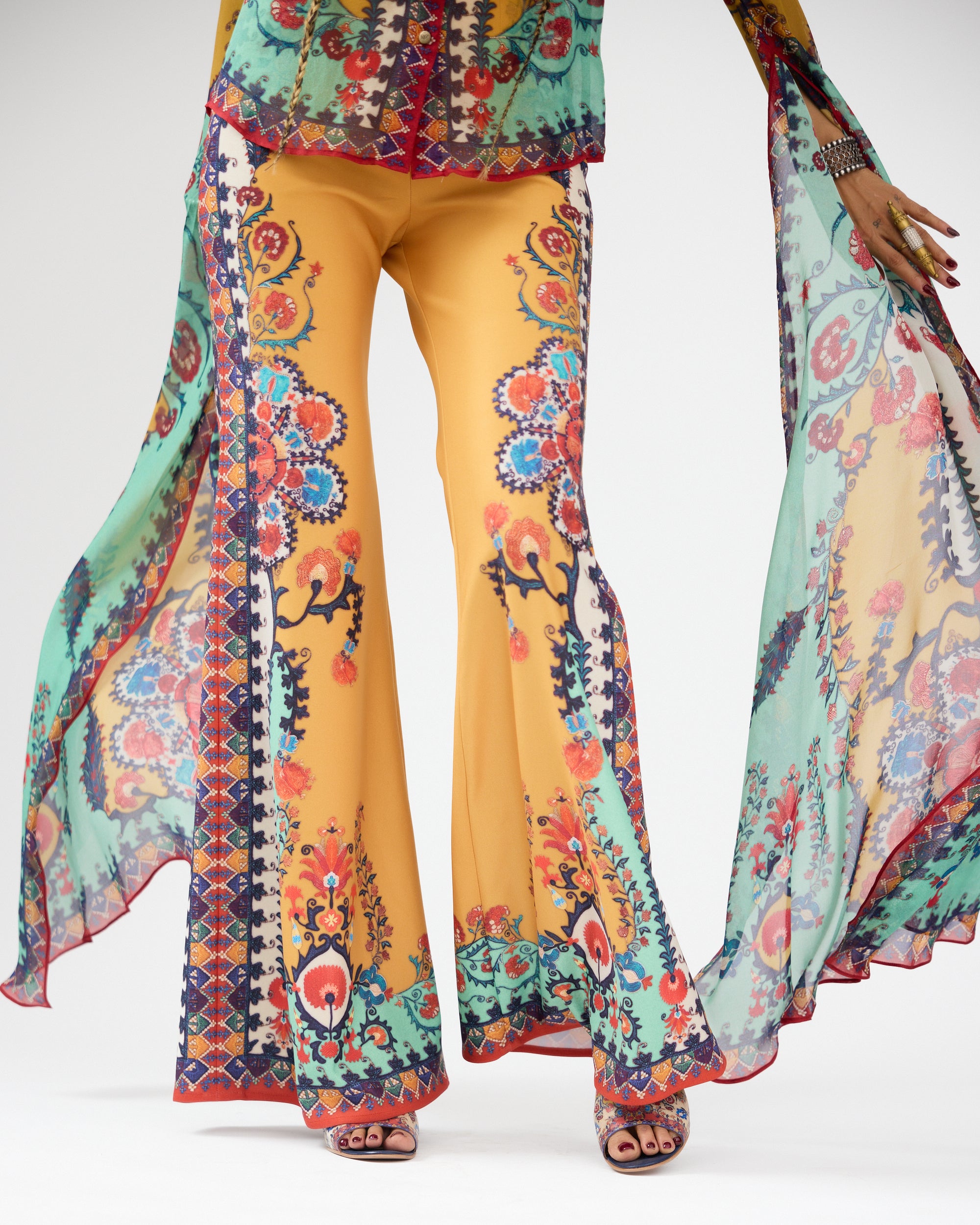 A Bukhara Summer : Maaya - Mint/Mustard