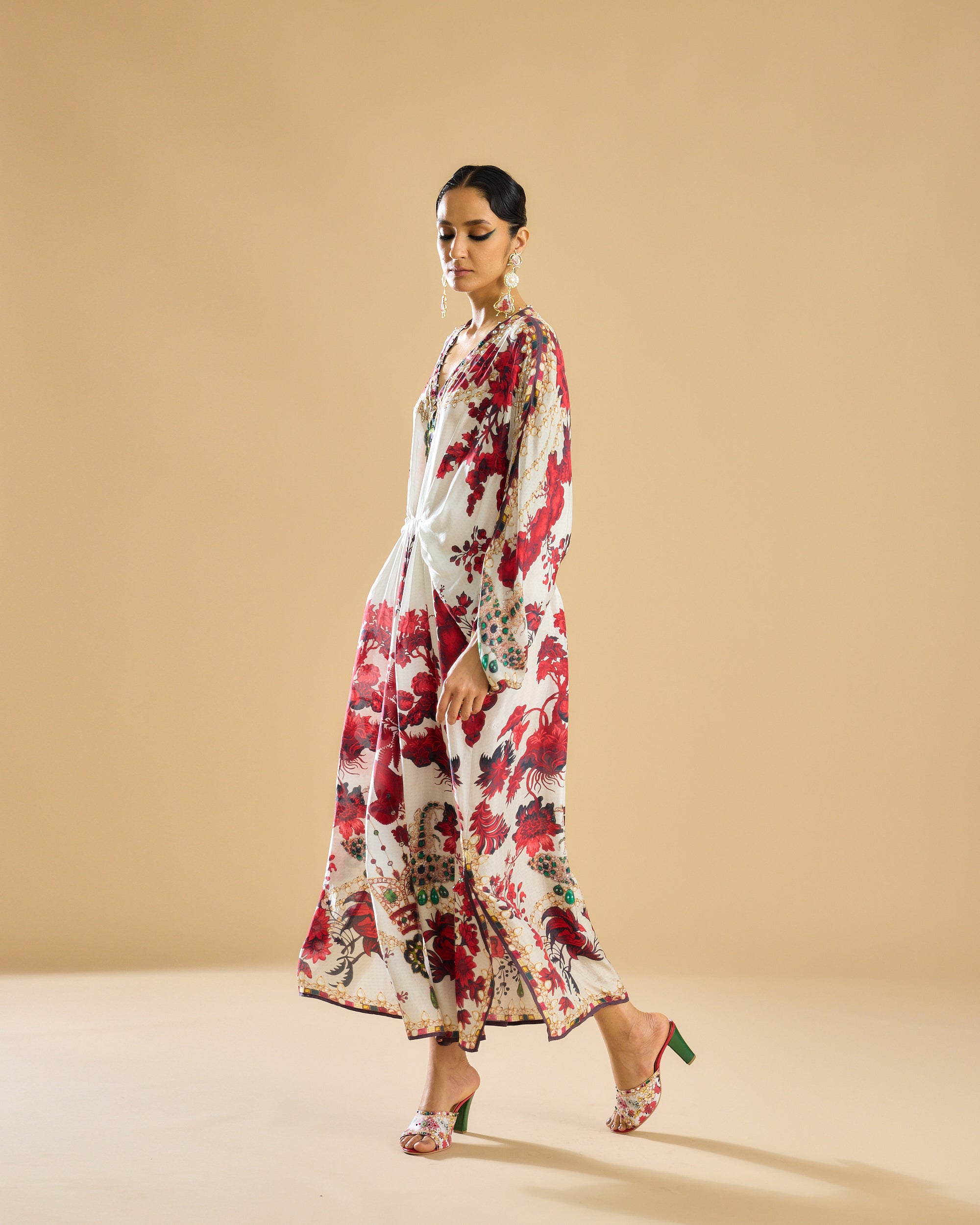 Nizam : Rasika - Ivory/Red