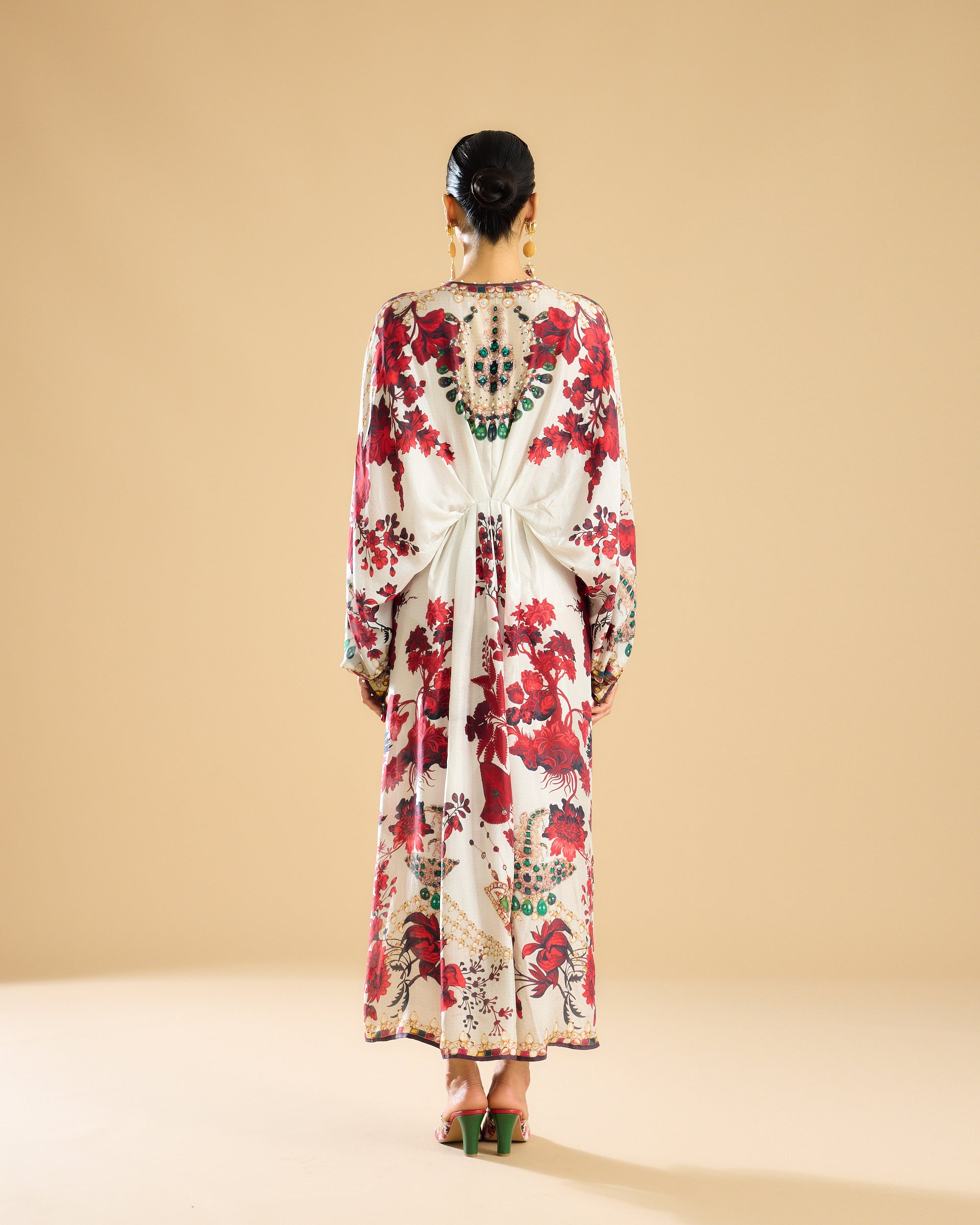 Nizam : Rasika - Ivory/Red