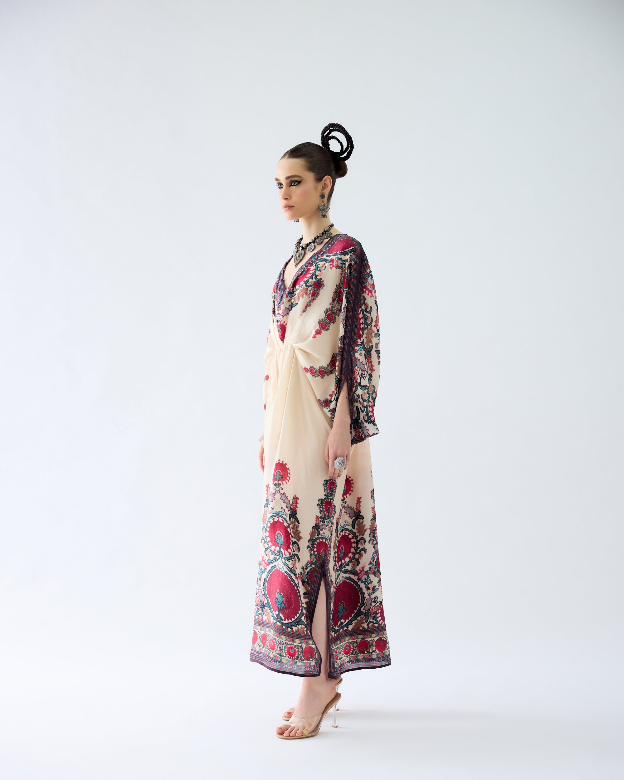 Bukhara : Rasika - Maroon