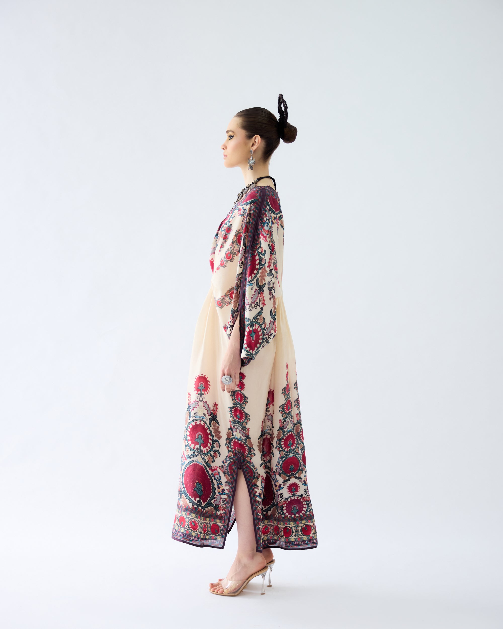 Bukhara : Rasika - Maroon