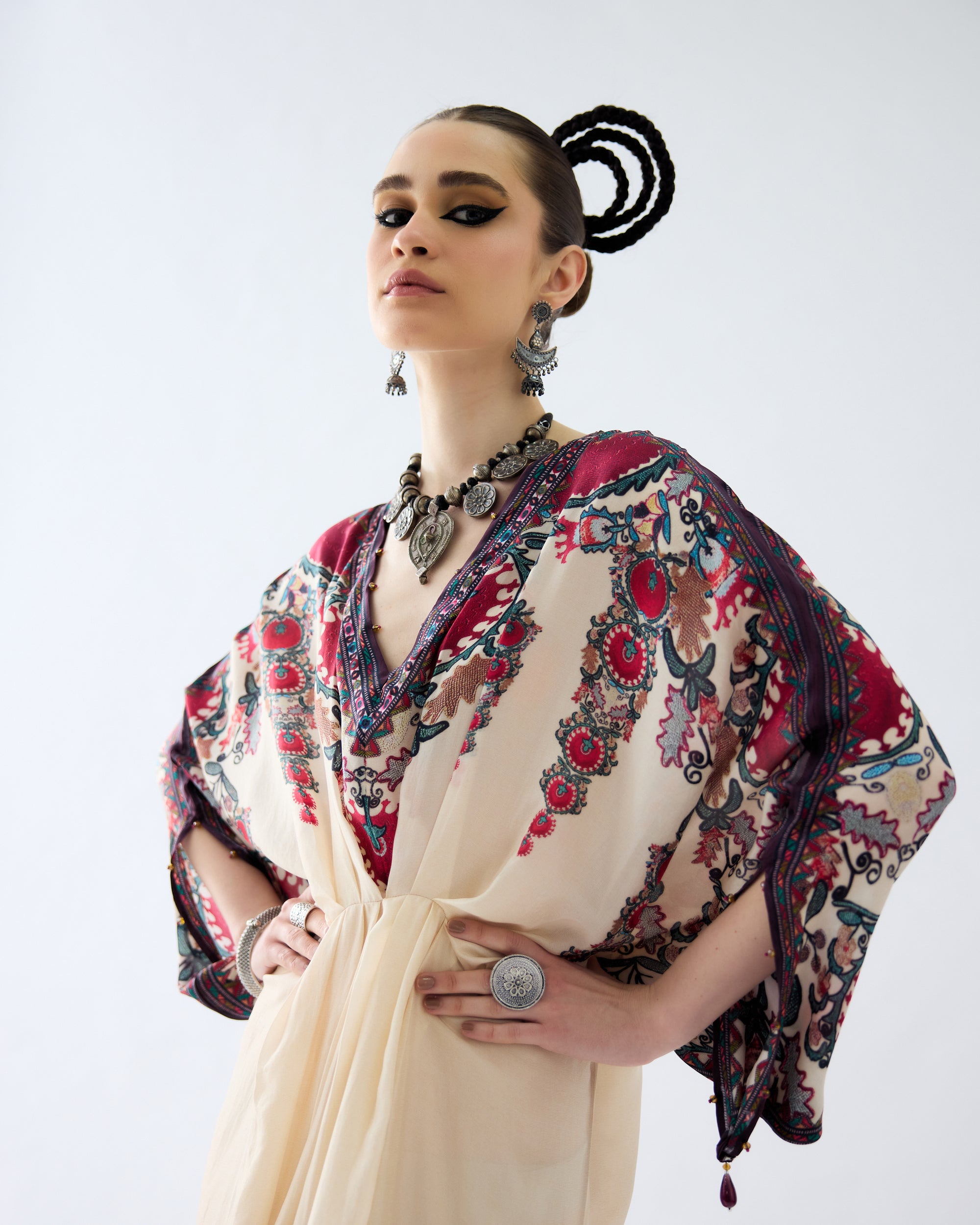 Bukhara : Rasika - Maroon