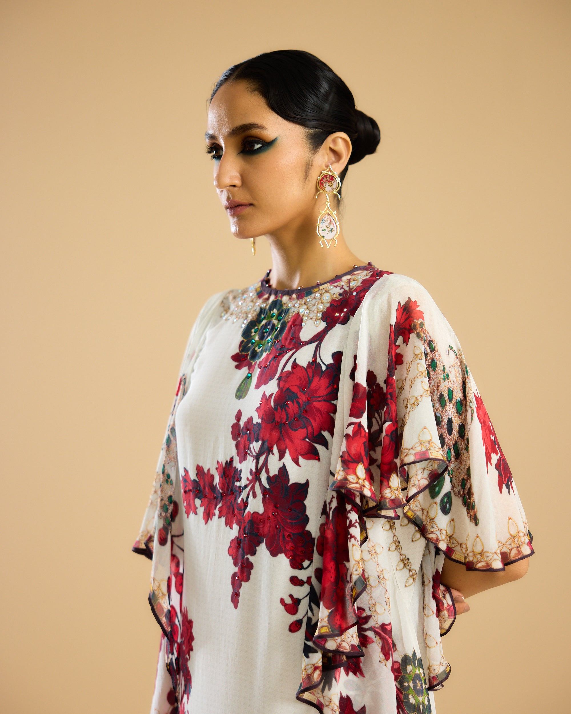 Nizam : Fazluna - Ivory/Red