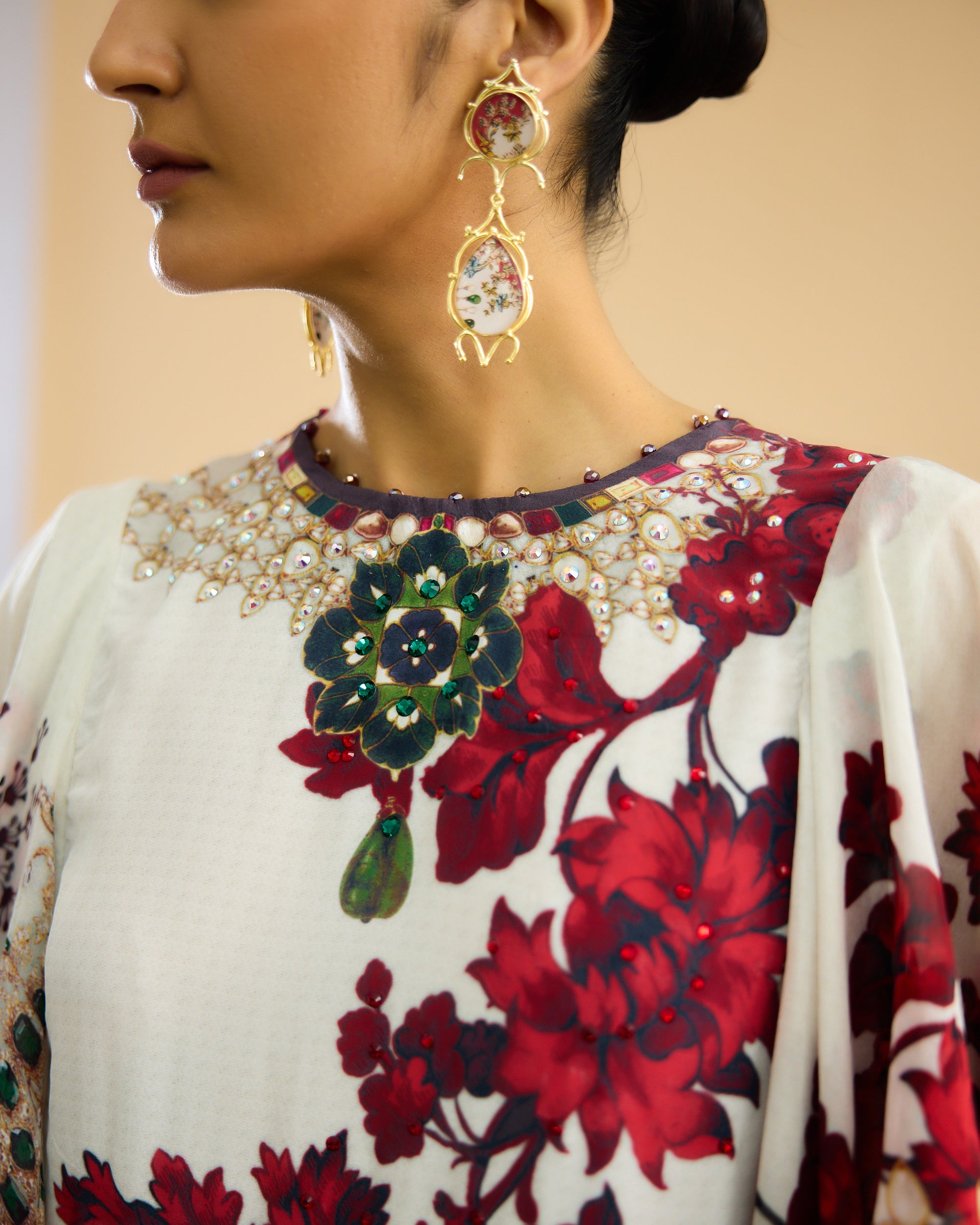 Nizam : Fazluna - Ivory/Red