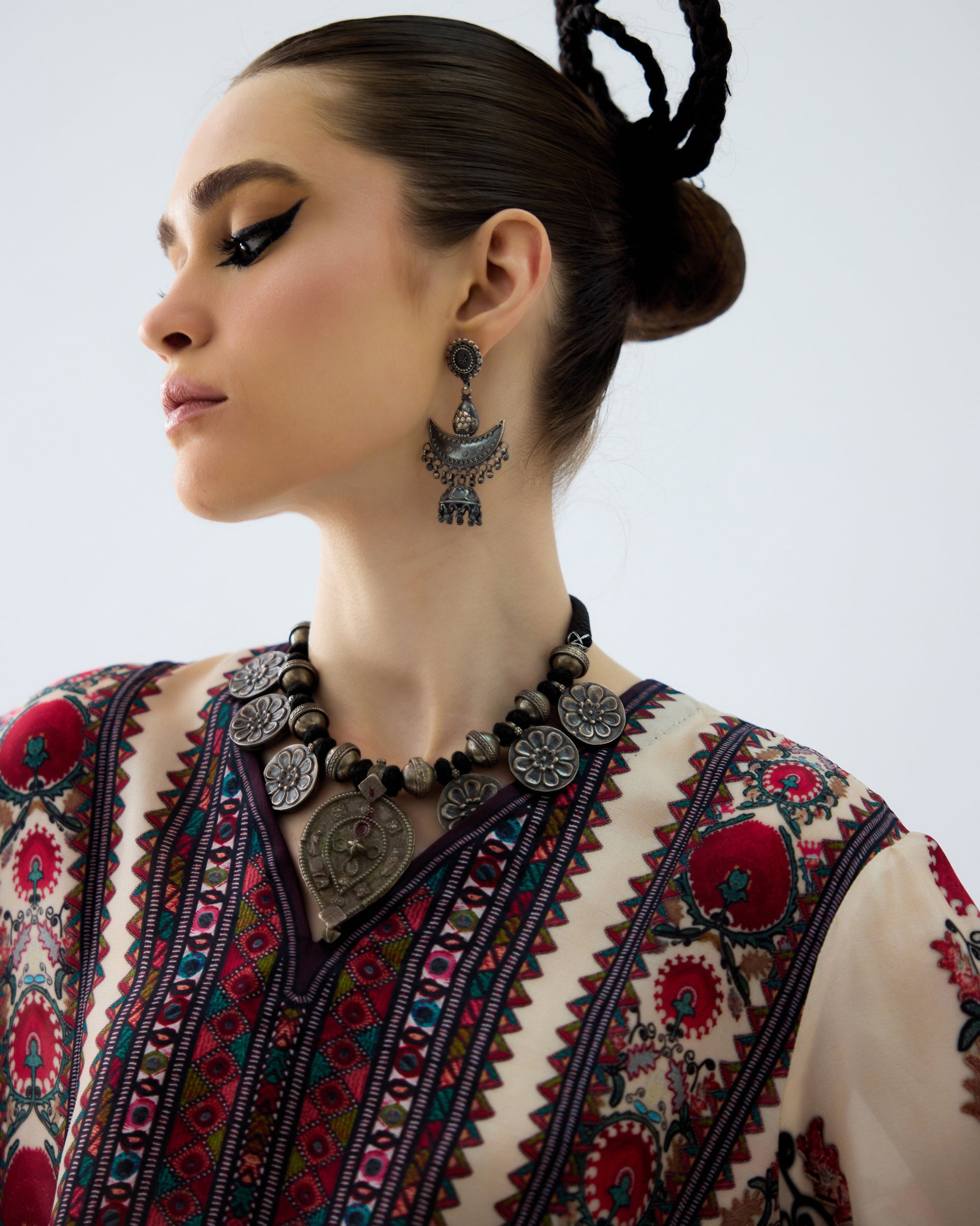 Bukhara : Ada - Maroon