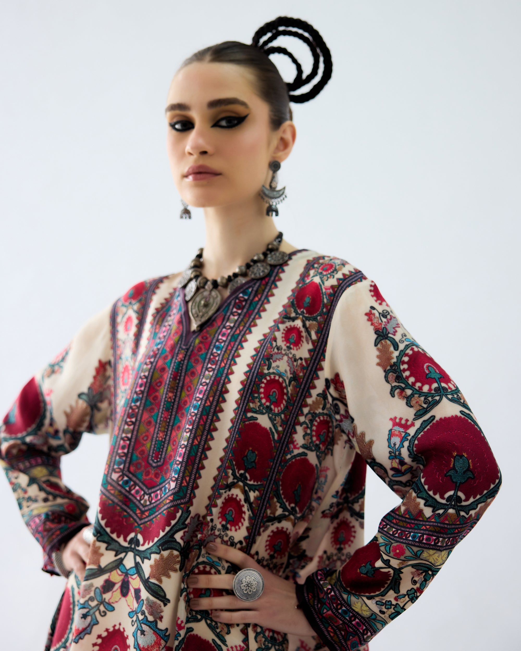 Bukhara : Ada - Maroon