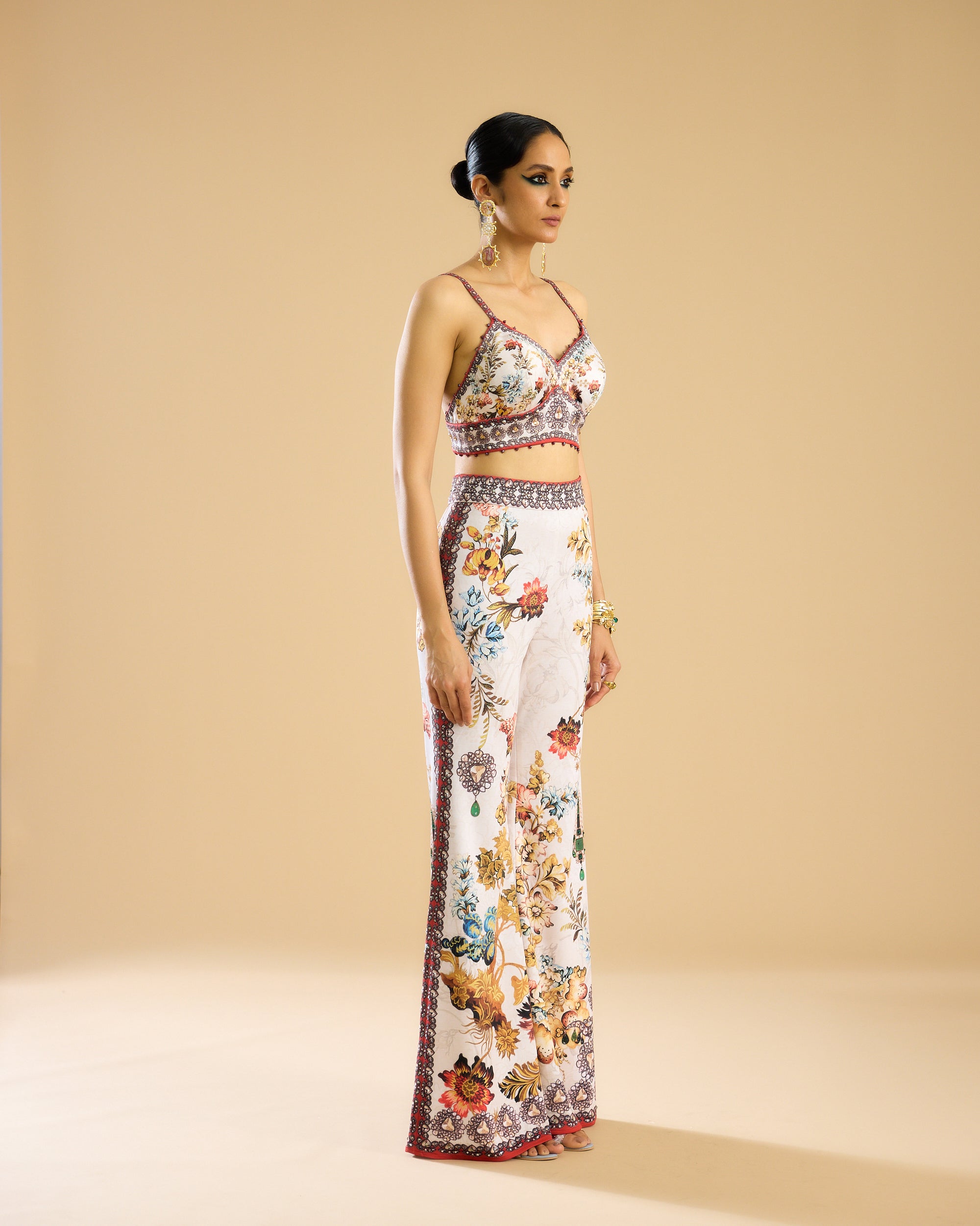Nizam : Freya - Ivory/Red